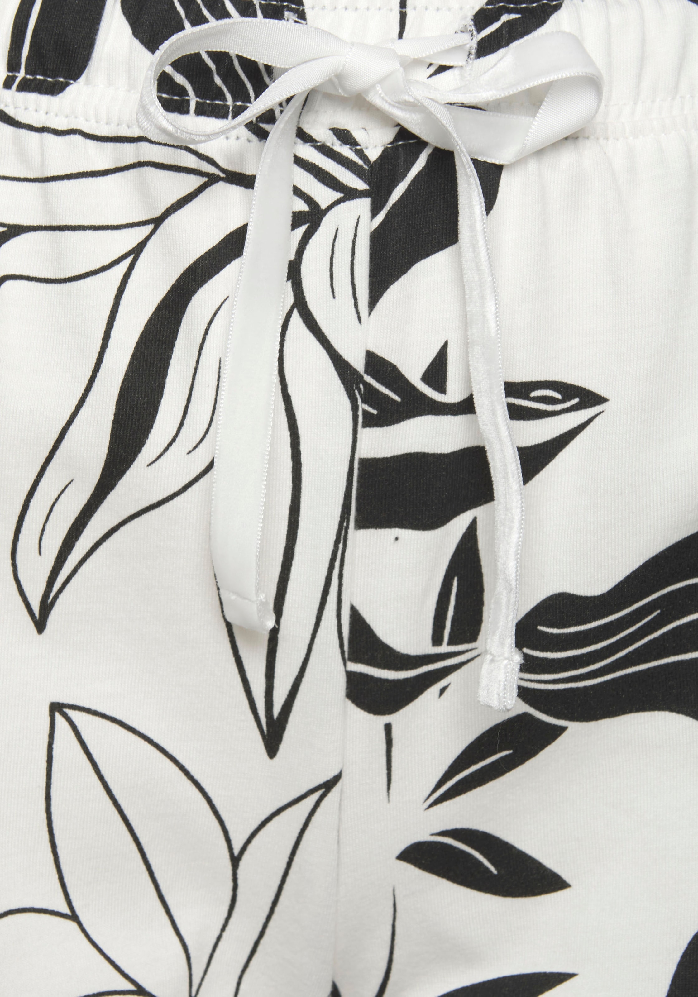 LASCANA Schlafshorts, mit floralem Druck