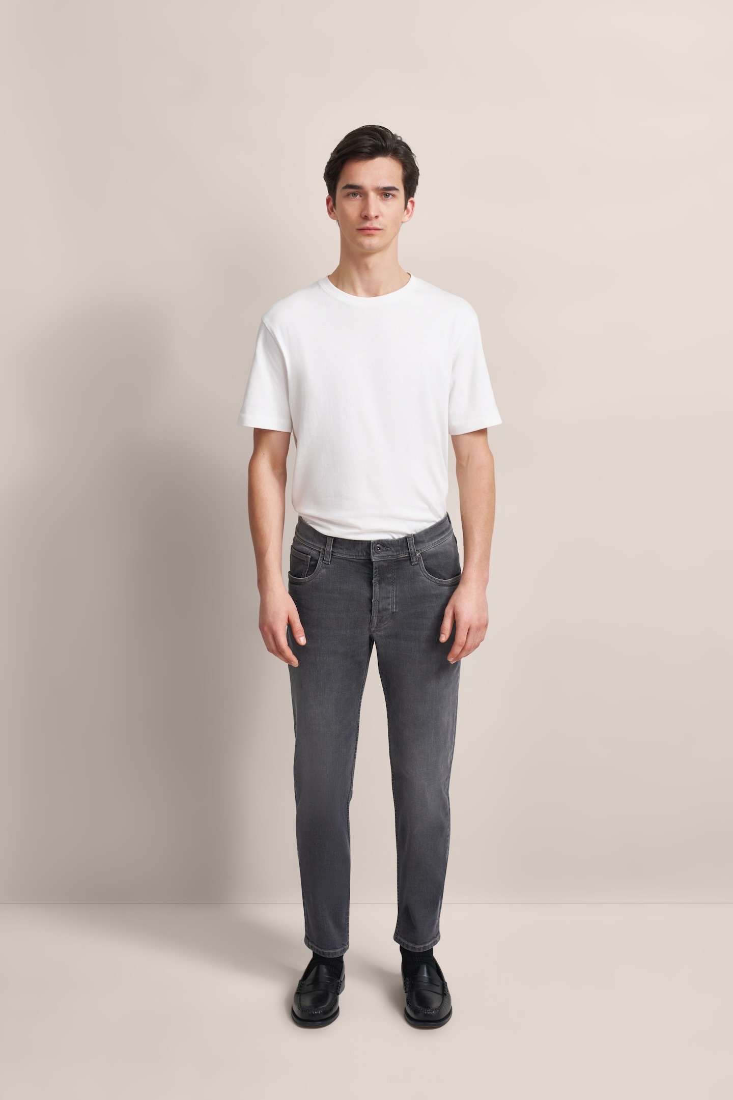 bugatti 5-Pocket-Jeans, mit dezenter Waschung