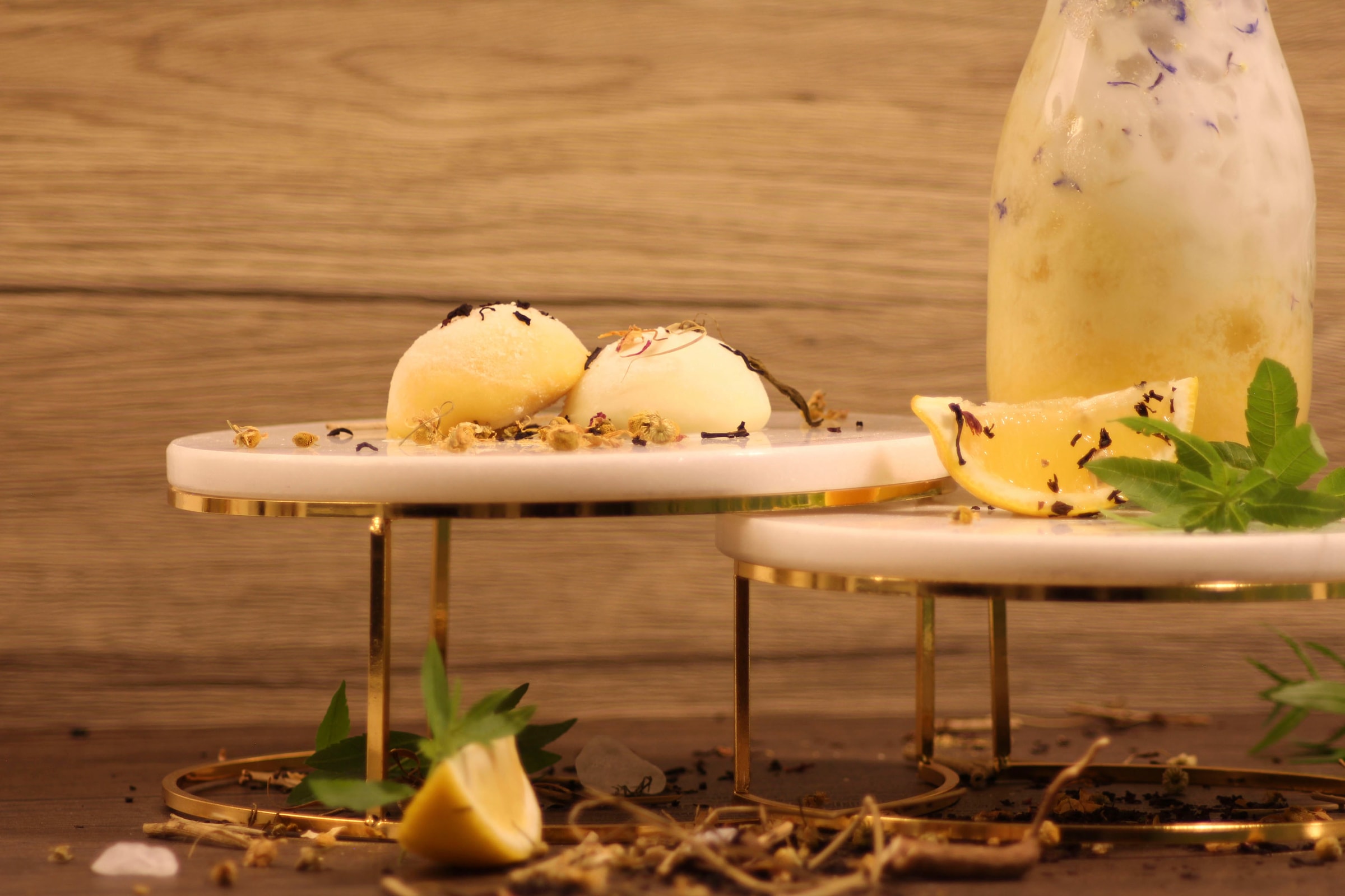 ECHTWERK Etagere »Marmor Etagere«, für Obst, Käse und Dessert mit 2 Ebenen, Ø Marmorplatten ca. 17/ 20 cm