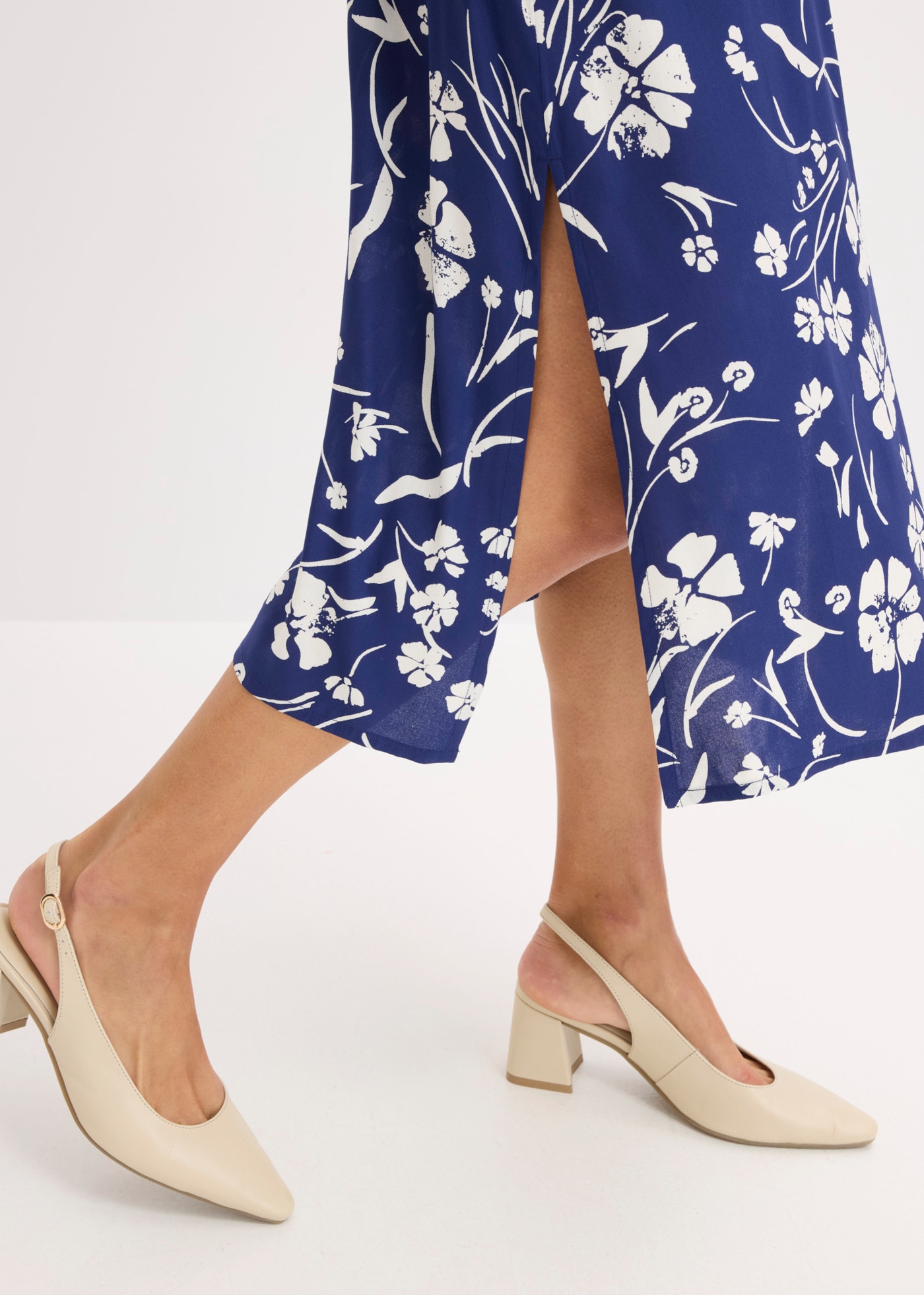 bonprix Blusenkleid feminin geschnitten, mit Hemdblusenkragen, Kurzarm, mit Bindeband