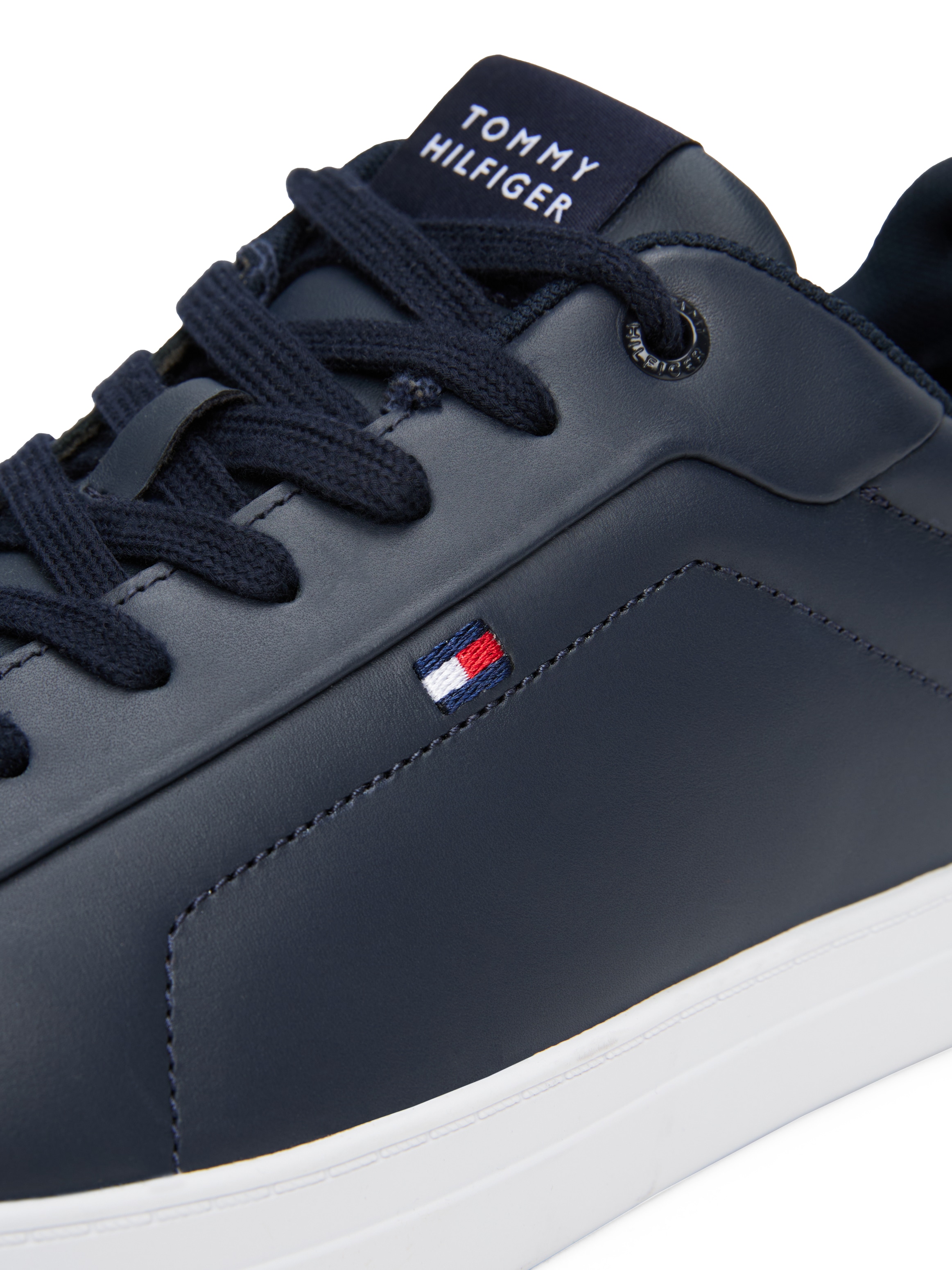 Tommy Hilfiger Sneaker »ICON COURT LTH FLAG ESS«  , Freizeitschuh, Halbschuh, Schnürschuh mit kleiner Logoflagge