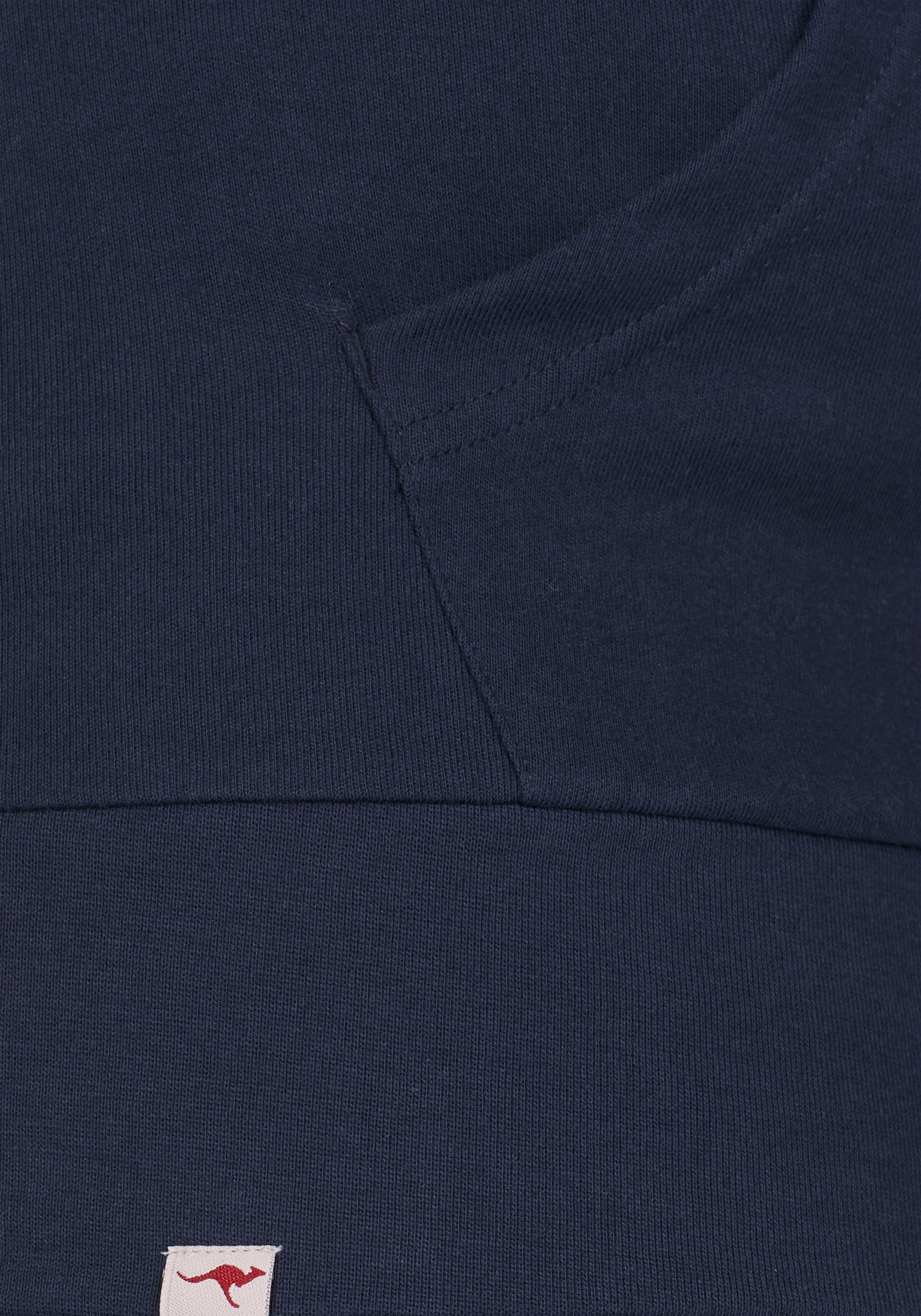KangaROOS Longsweatshirt, figurbetonter Schnitt, mit stylischem Logodruck