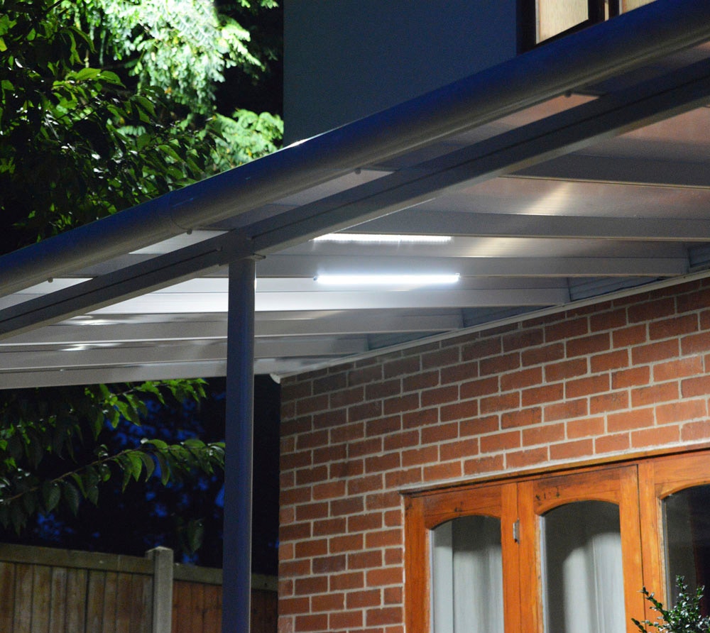 Palram - Canopia LED Lichtleiste, Leuchtmittel LED-Modul | LED fest integriert, Pavillon Lichtleiste, weiß, 67 cm