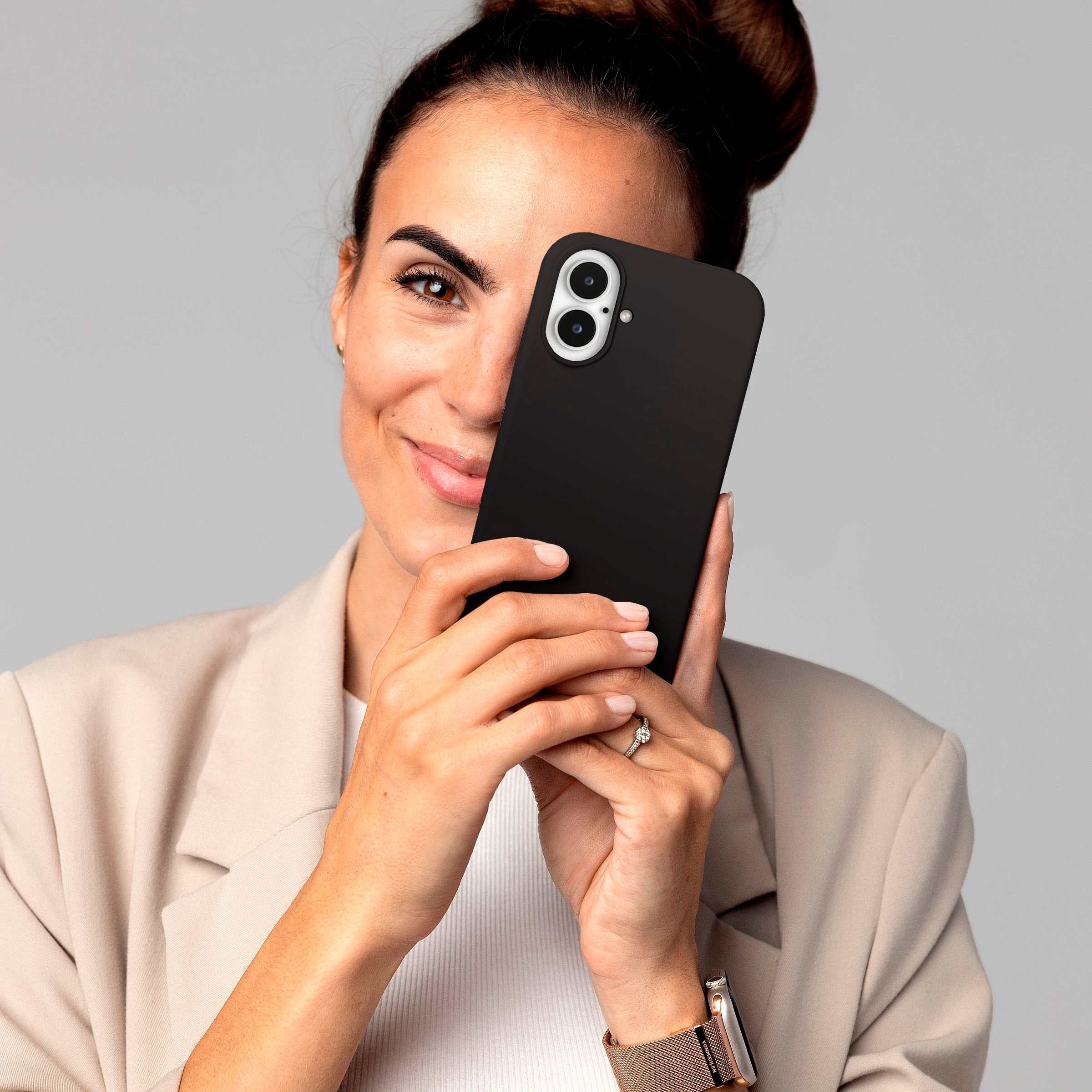 VONMÄHLEN Smartphone-Hülle »iPhone 16, Soft Silicone Case - Black«