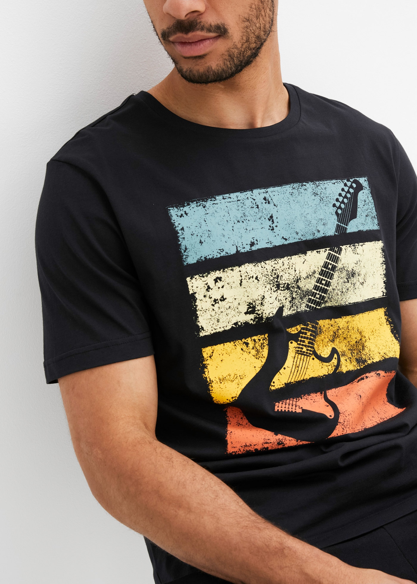 bonprix T-Shirt mit Frontprint