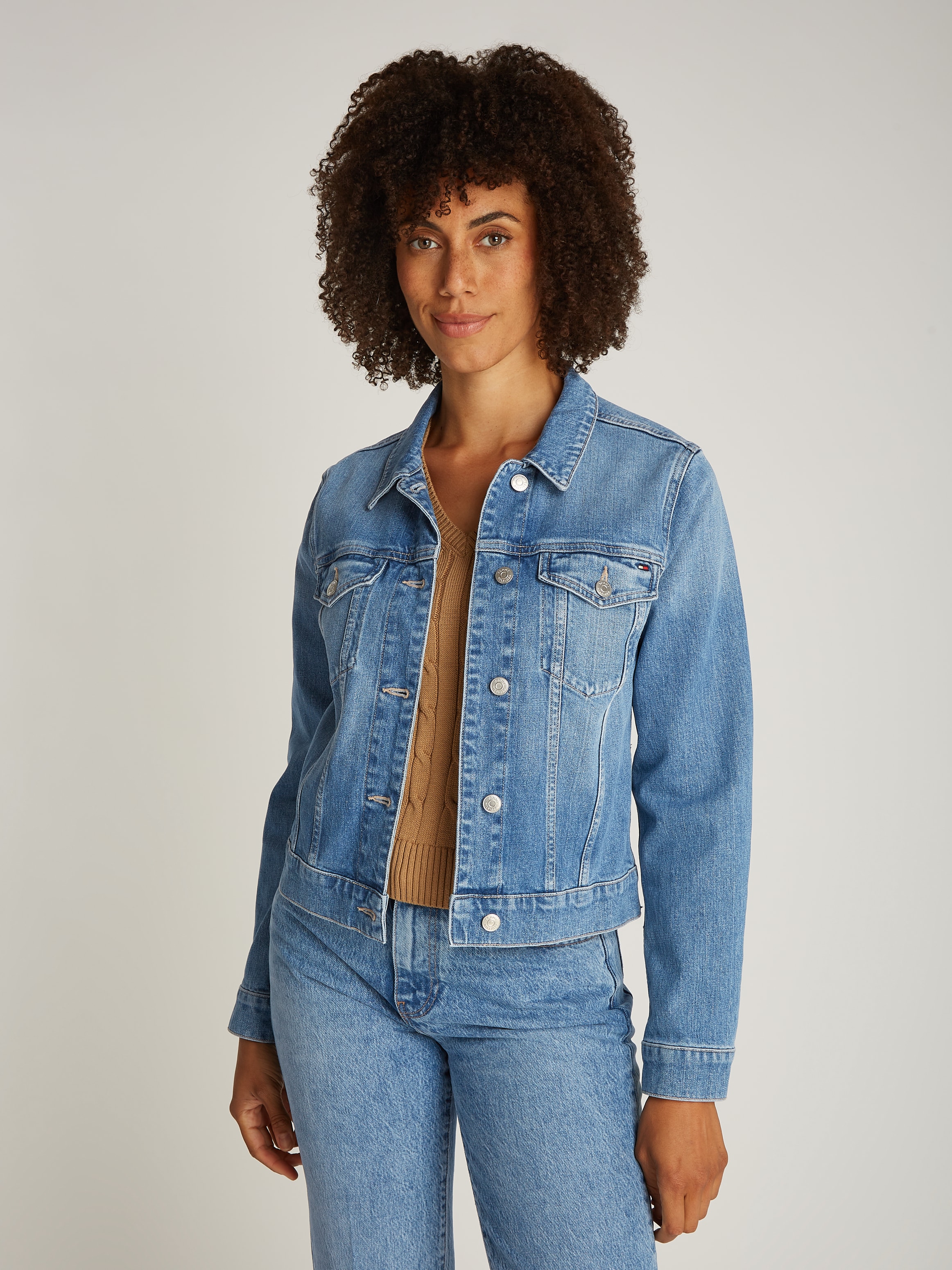 Tommy Hilfiger Jeansjacke »DNM SLIM JACKET UMA«, in blauer Waschung