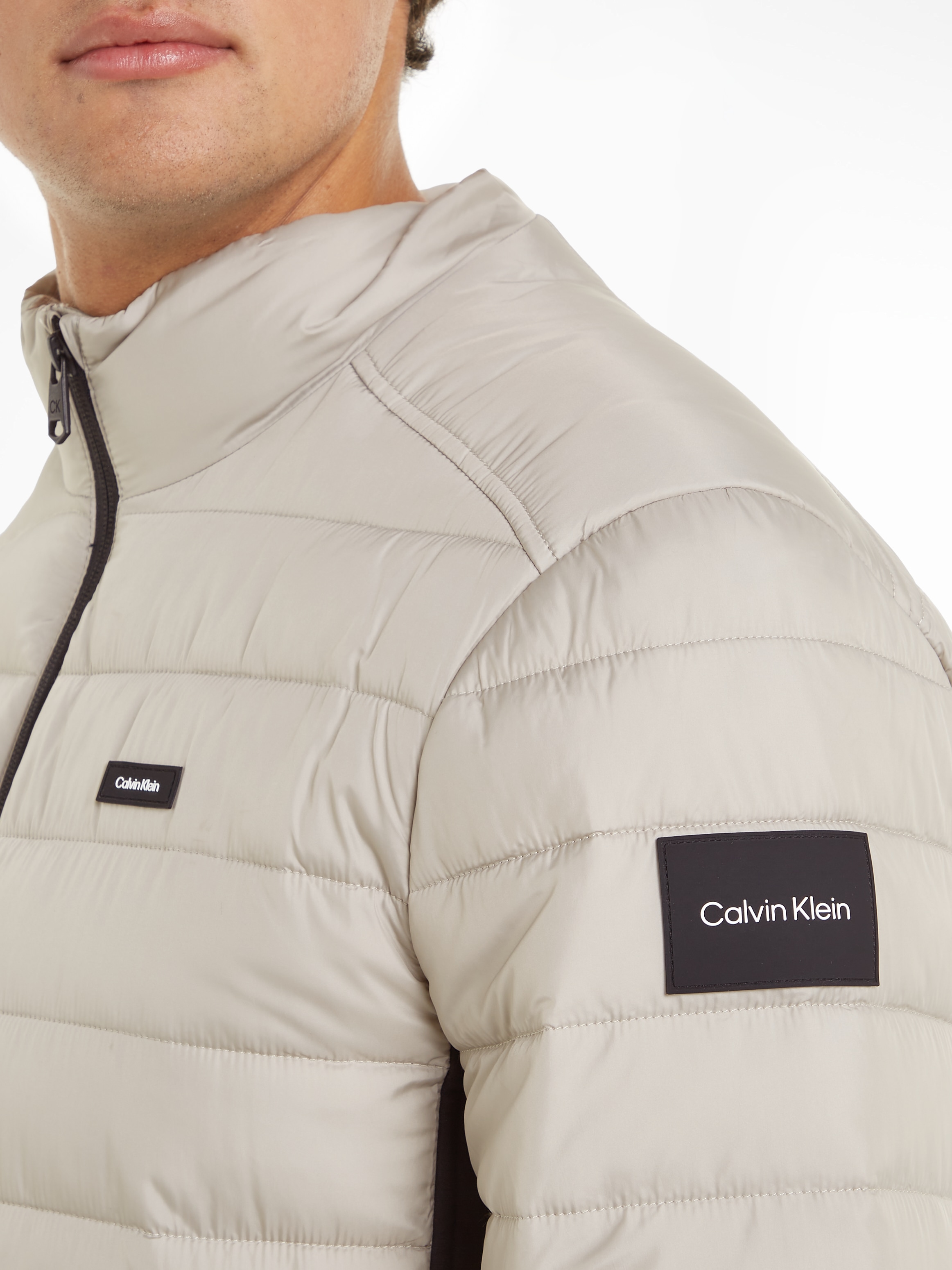 Calvin Klein Steppjacke »RECYCLED SIDE LOGO JACKET«, mit Logoschriftzug