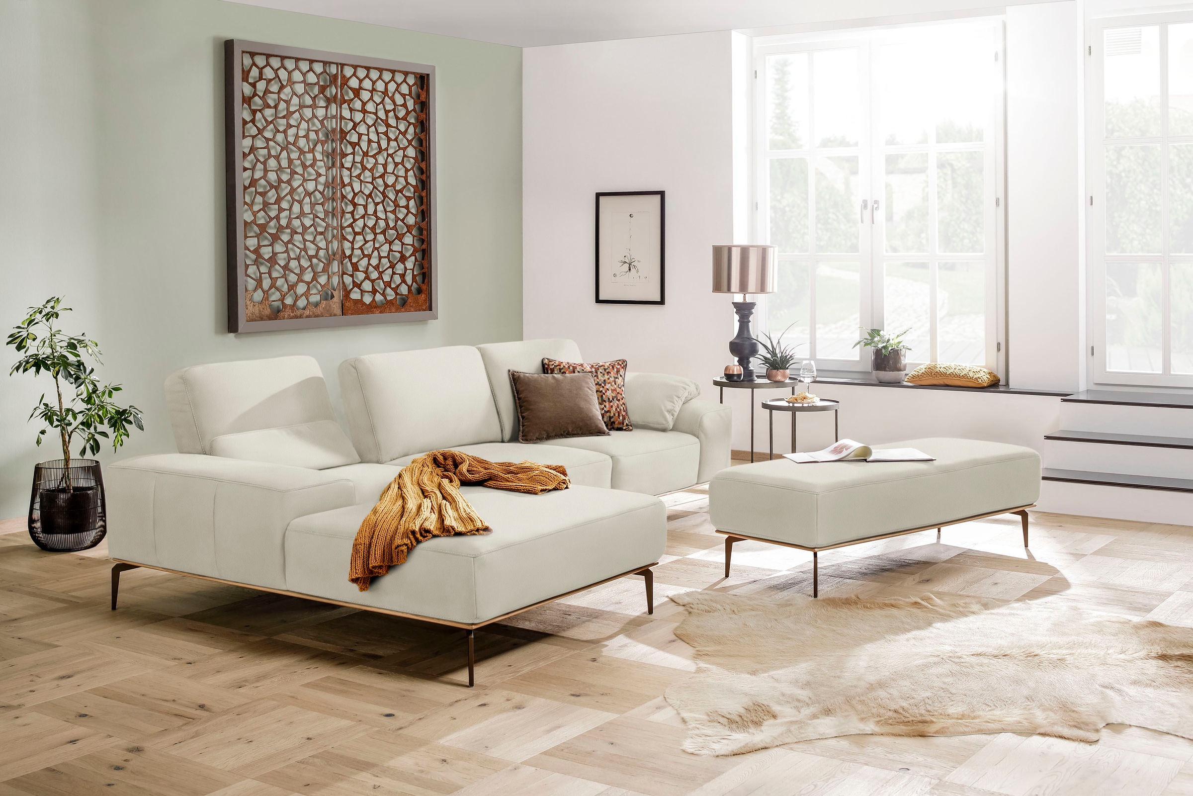 W.SCHILLIG Ecksofa »run, Designsofa mit tollem Sitzkomfort, bequem, L-Form«, mit Holzsockel, Füße in Bronze pulverbeschichtet, Breite 319 cm