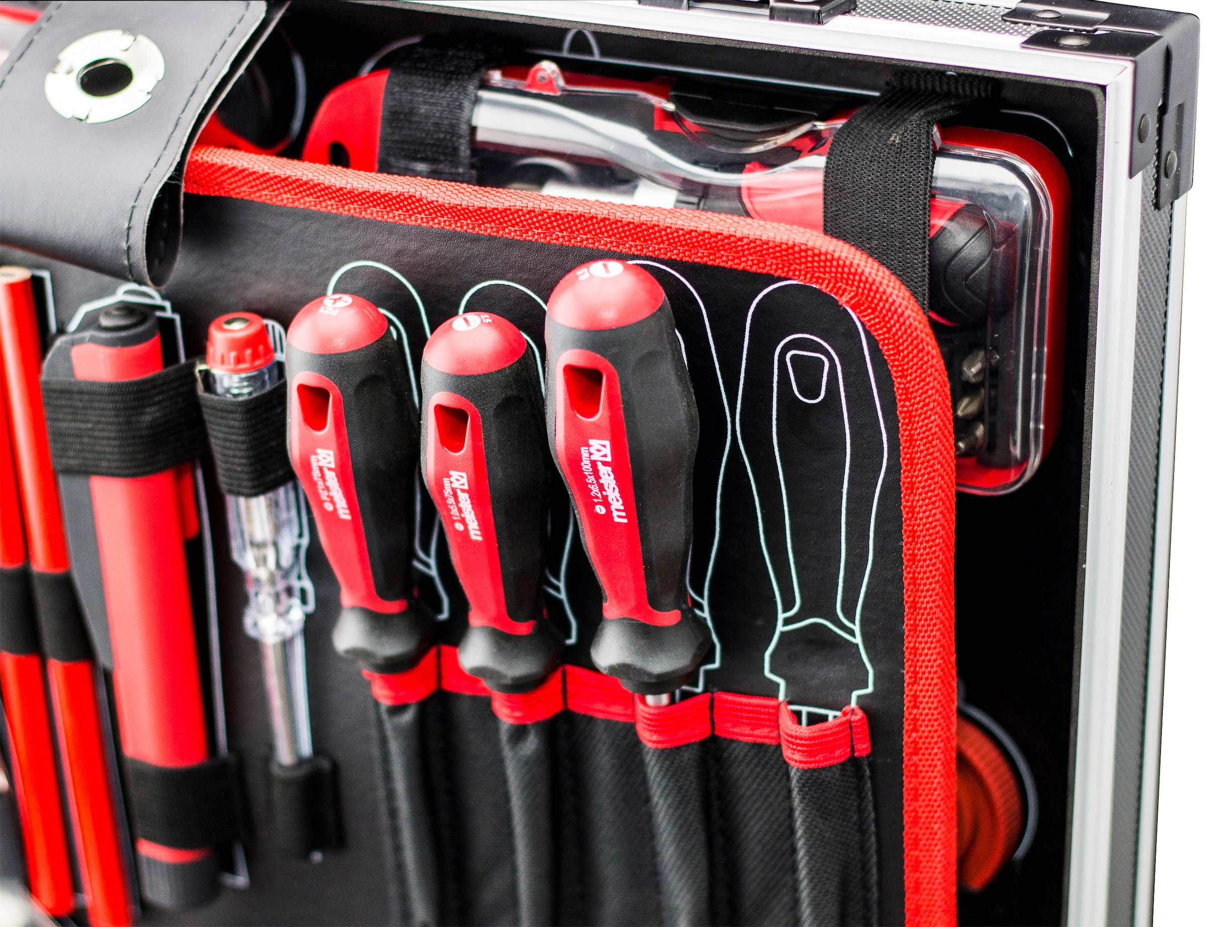 meister Werkzeugset »Profi Werkzeugkoffer / 8971470«, 131-teilig, stabiler Alu-Koffer, für Haushalt, Garage & Werkstatt