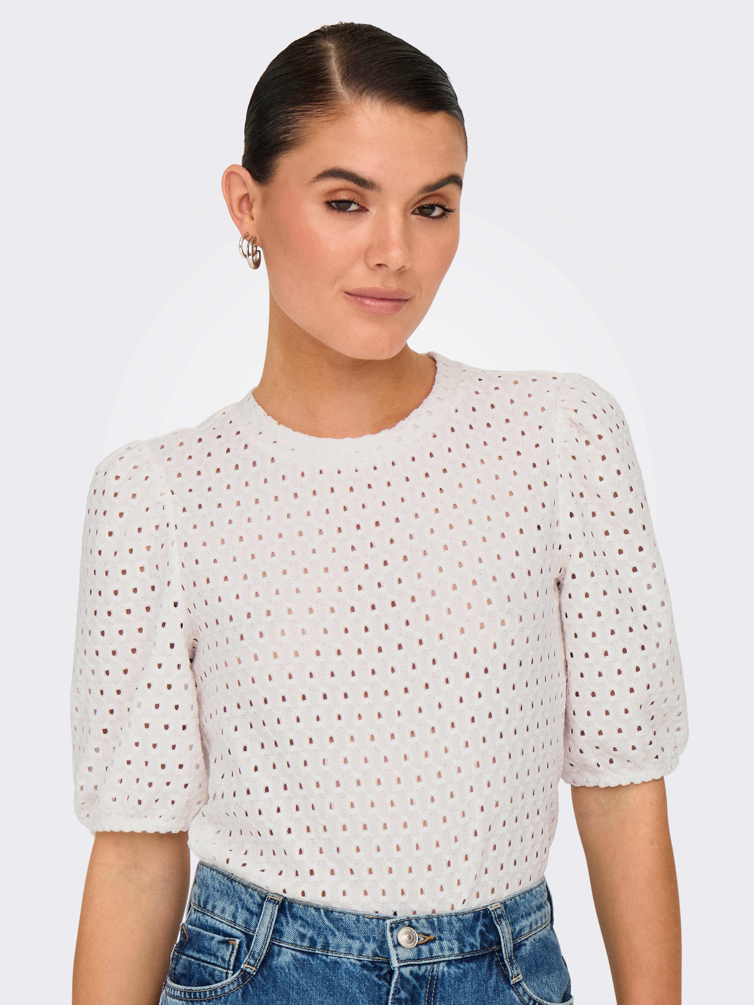 ONLY Kurzarmshirt »ONLELISA S/S O-NECK TOP BOX JRS«