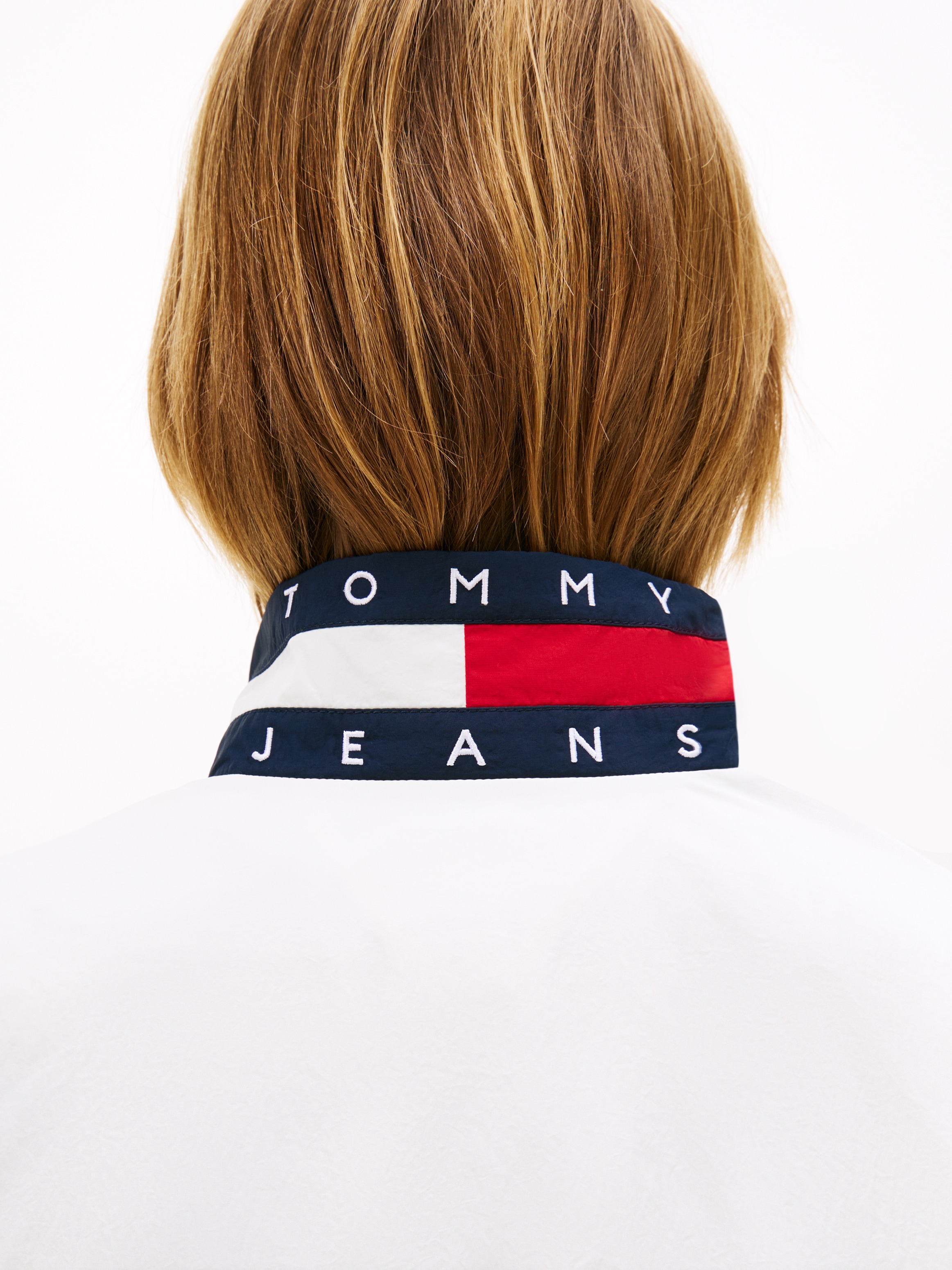 Tommy Jeans Outdoorjacke »TJW ESSENTIAL JACKET EXT« mit kontrastfarbenem Einsatz