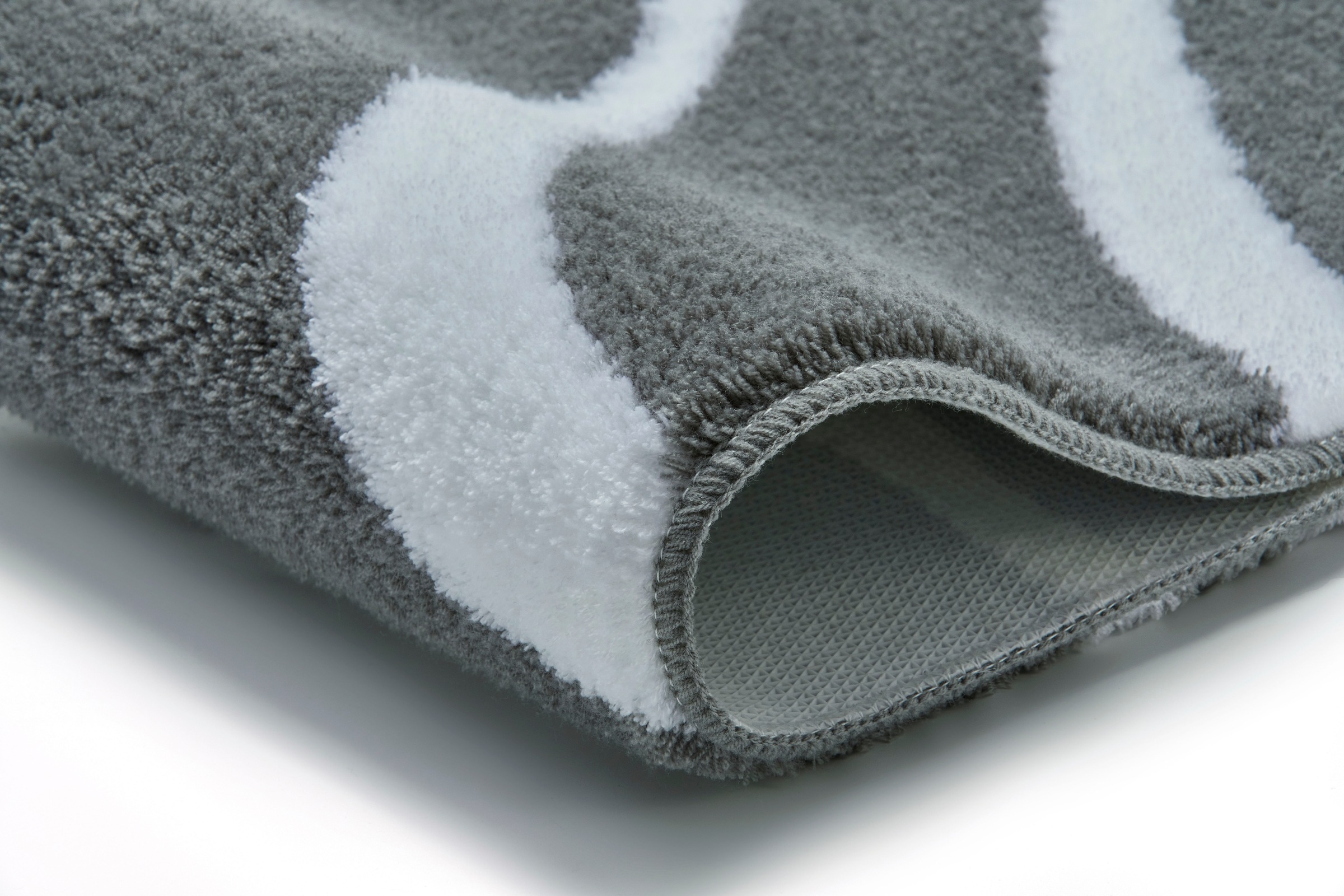 Kleine Wolke Badematte »Flame«, rutschhemmend beschichtet, fußbodenheizungsgeeignet, Badteppich, modernes Wellen Design