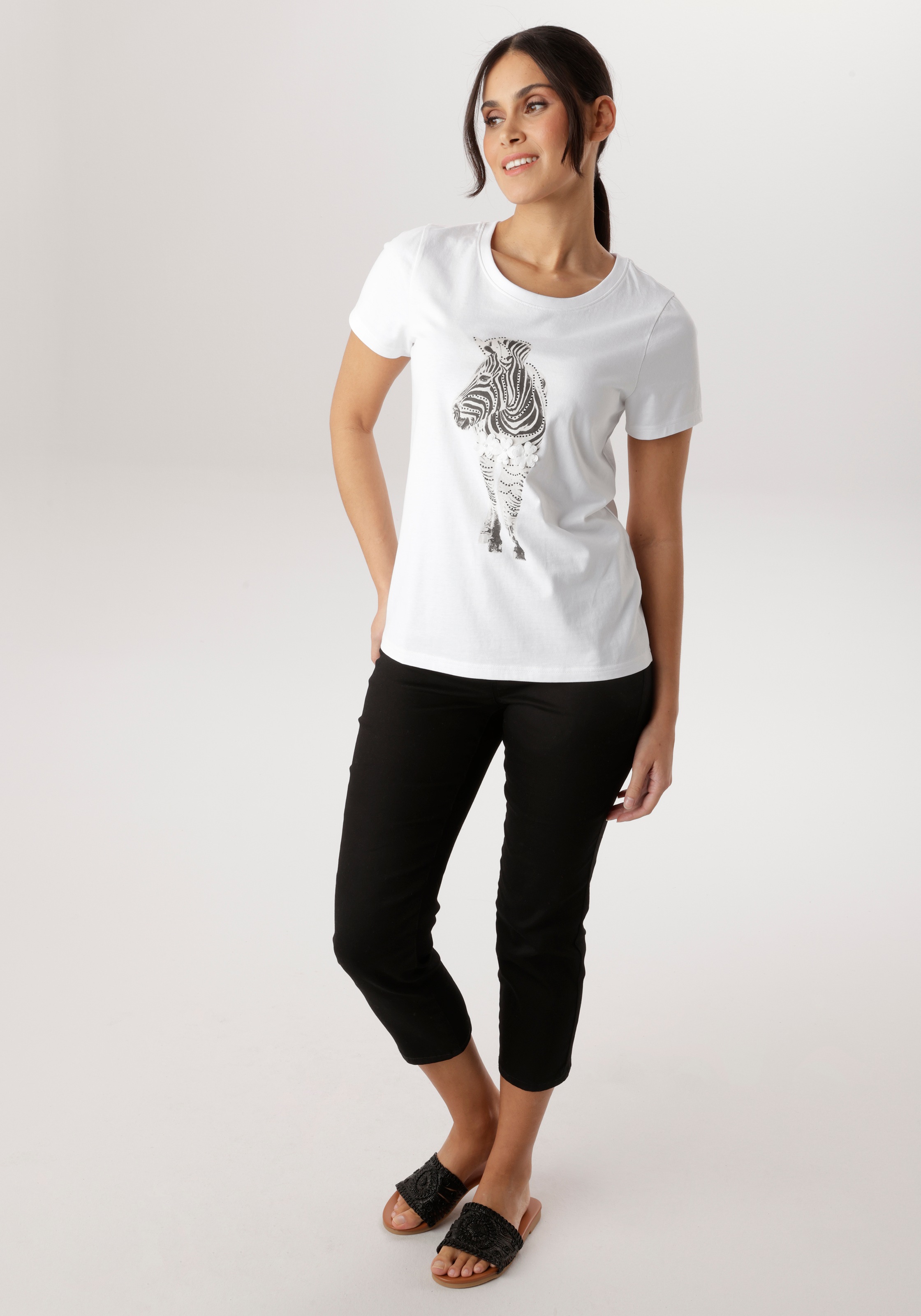 Aniston SELECTED T-Shirt mit aufwendiger 3D-Applikation - NEUE KOLLEKTION