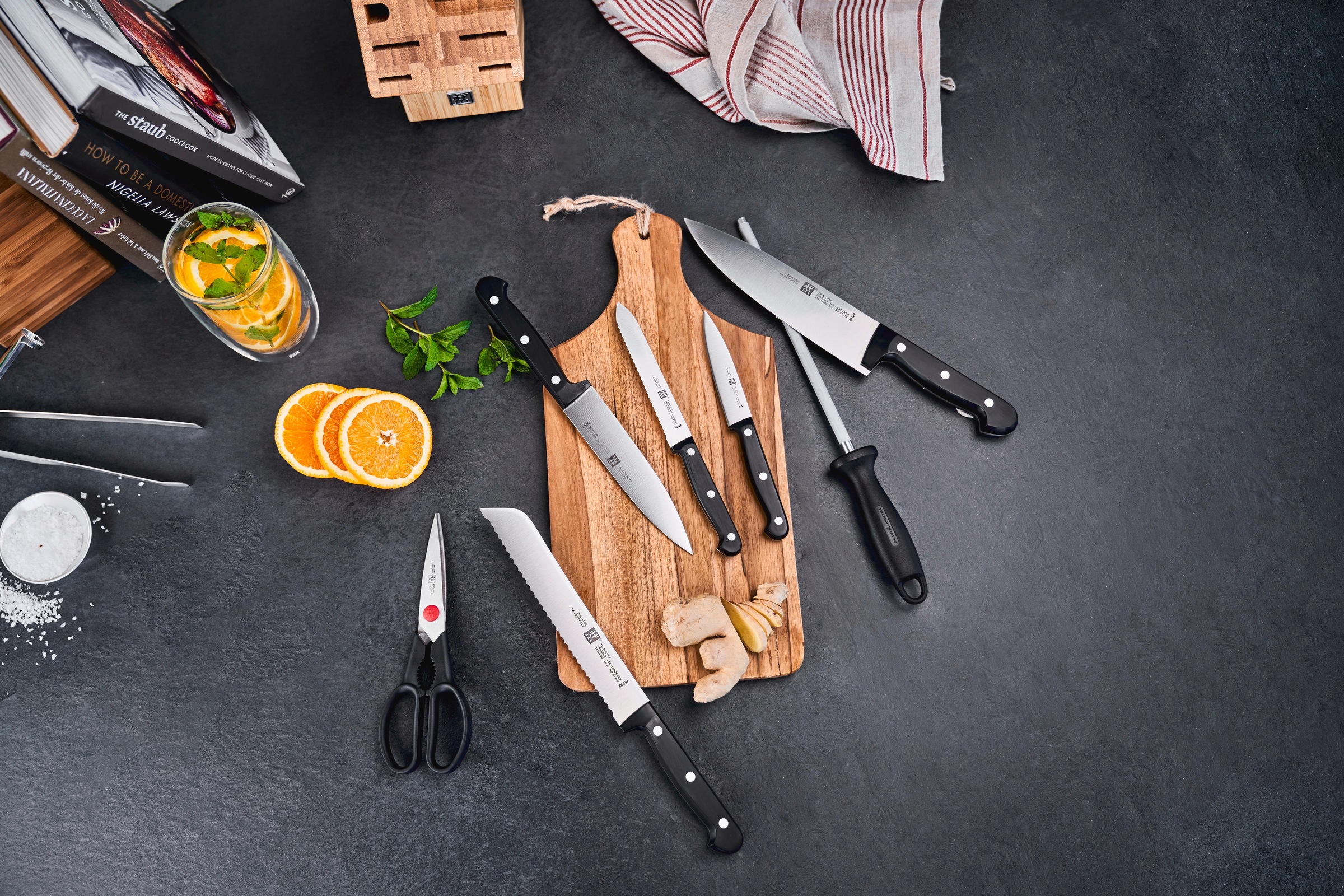 Zwilling Messerblock »TWIN Chef 2« 8 Stk. Messerblock mit 5 Messern + 1 Sch günstig online kaufen