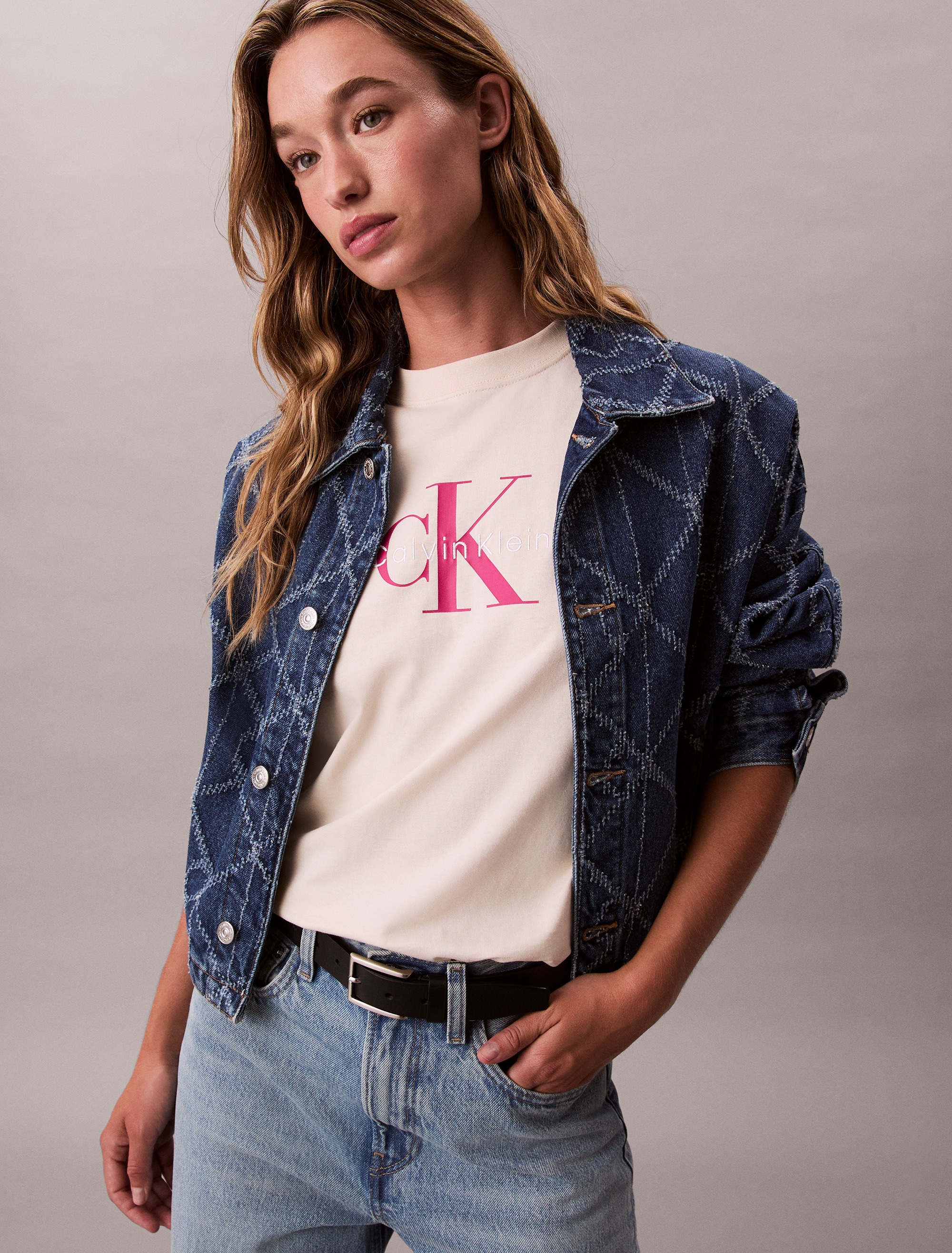 Calvin Klein Jeans T-Shirt »HERO SS CLASSIC MONOLOGO CNECK T« , Logoschriftzug