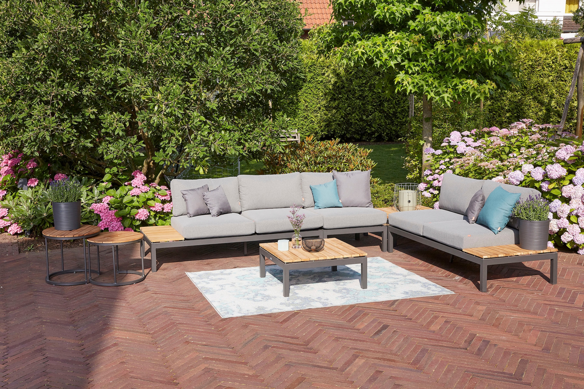Siena Garden Gartenlounge-Set »Alvida«, (Set, 15 tlg.), best. aus 2 Sofas, 1 Ecksofa, 1 Tisch und 12 Kissen