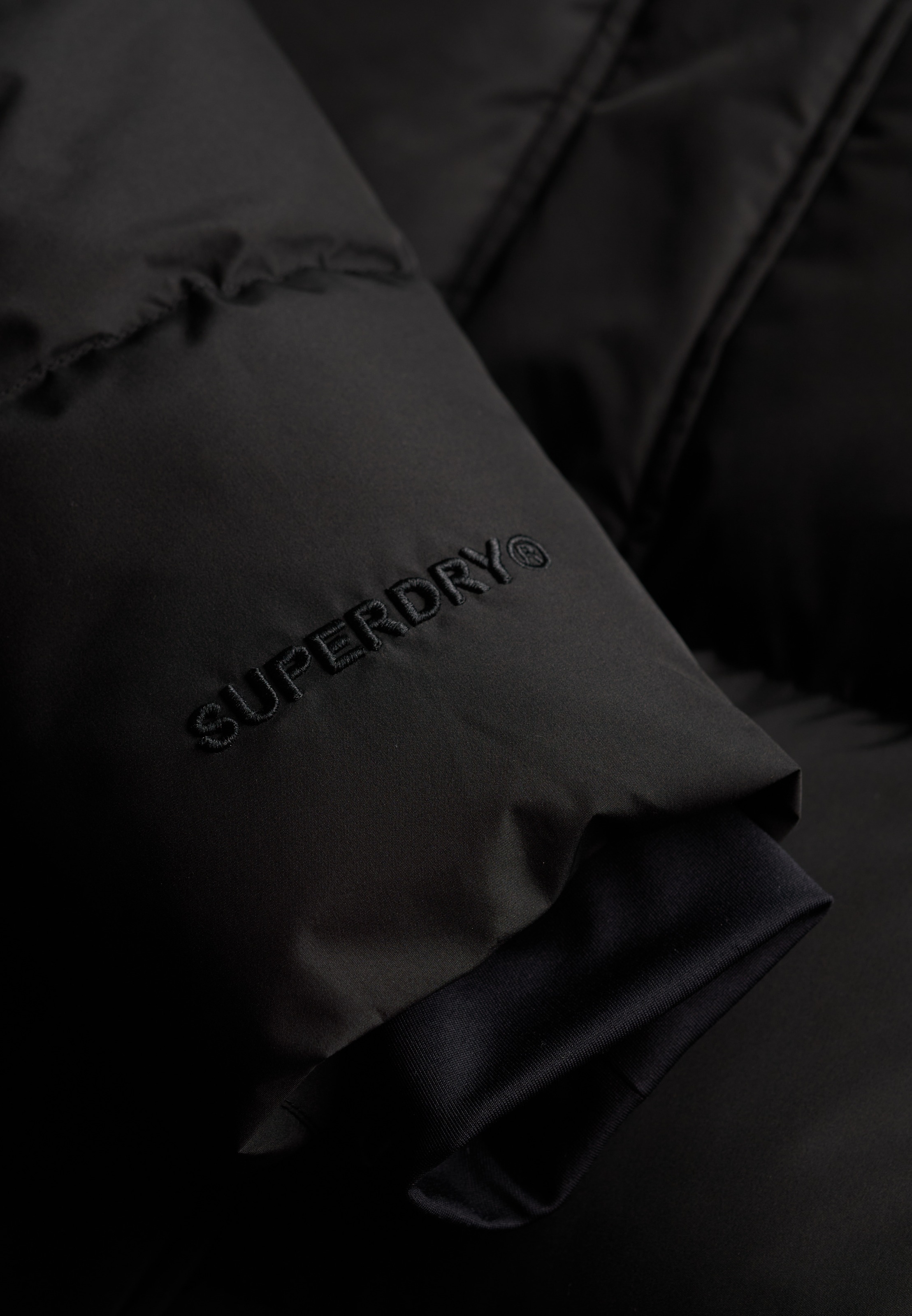 Superdry Steppjacke »HOODED 5 BAFFLE SPORTS PUFFER«, mit Kapuze
