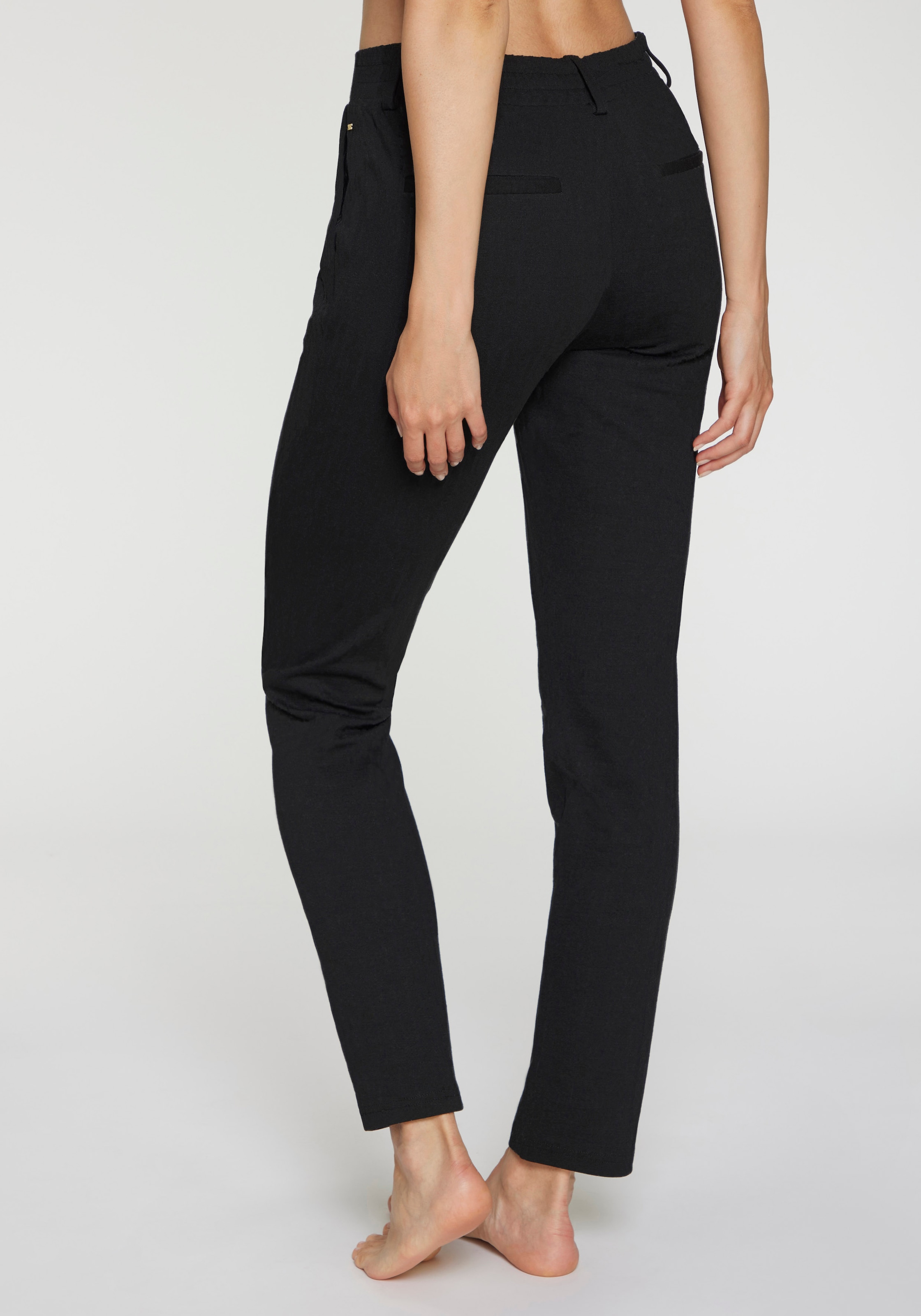 LASCANA Jogger Pants »klassische schmale Form«  mit Jacquard Strickmuster oder uni schwarz