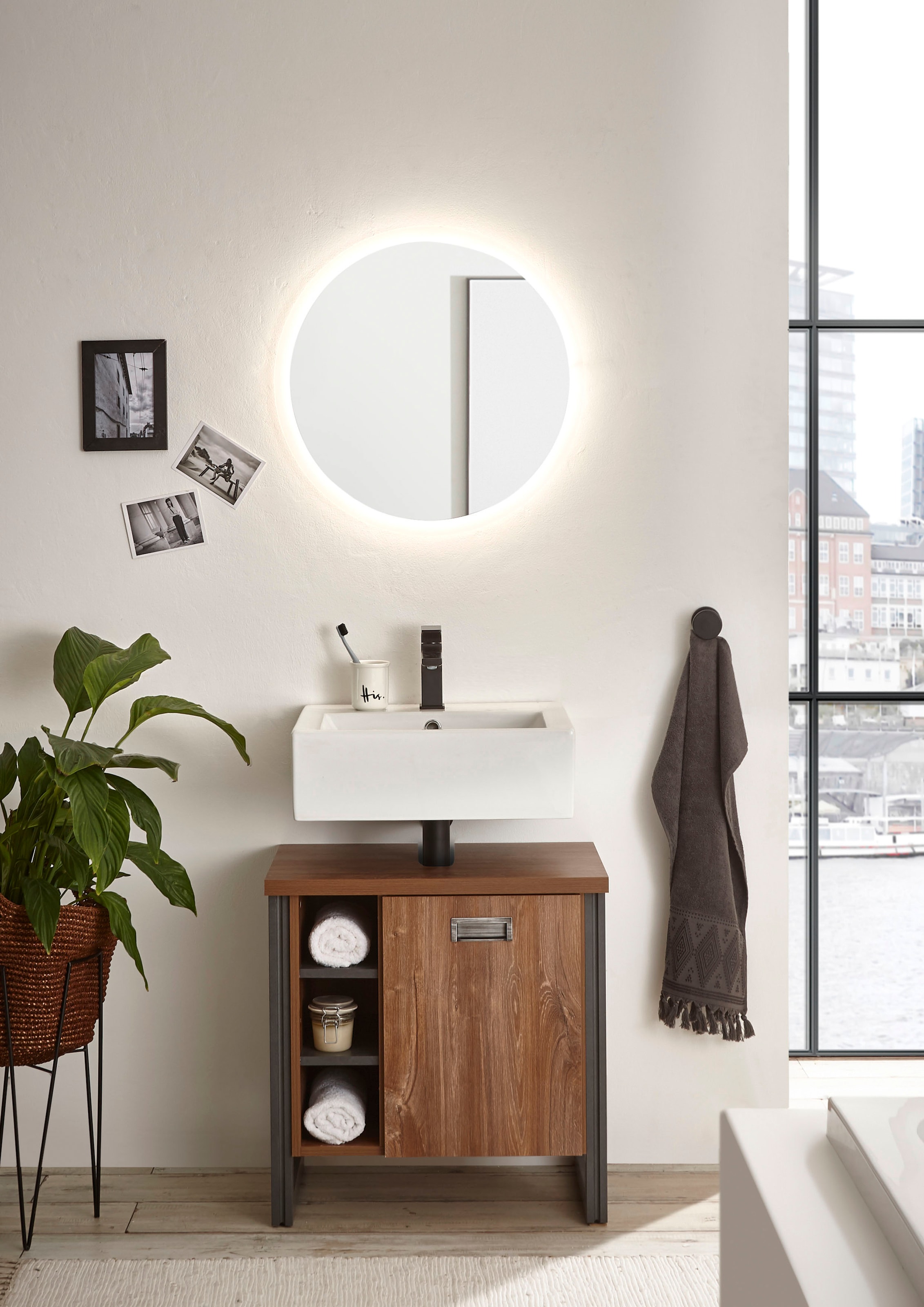 Home affaire Badmöbel-Set »Detroit, Bad im Industrialdesign, inkl. LED, 2-teiliges Badezimmer«, (2 St.), Unterschrank mit offenen Fächern & Stauraum, holzfarben, Rundspiegel