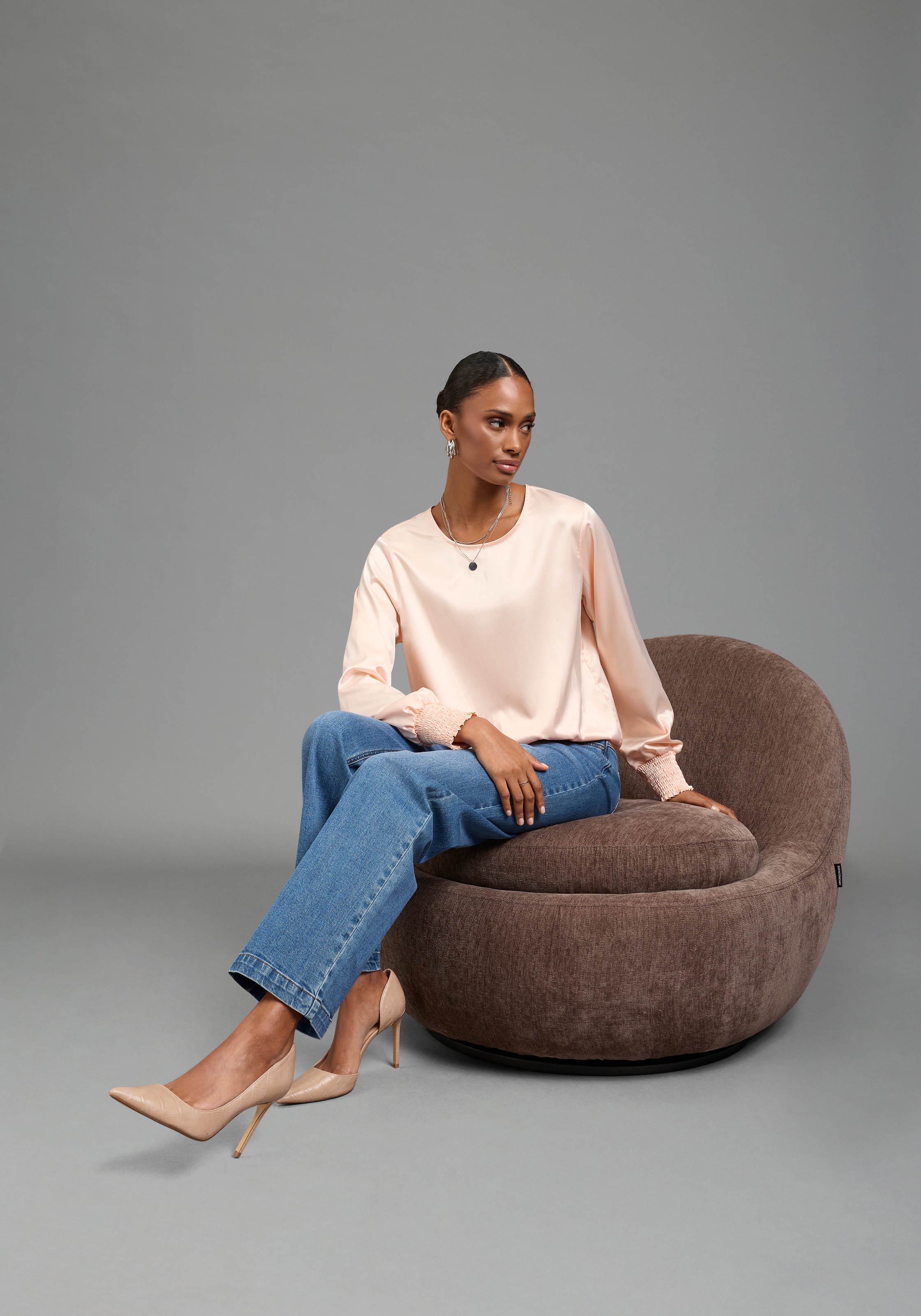 Laura Scott Schlupfbluse Figurumspielende Bluse, Langarm-Design, aus leichtem Webmaterial