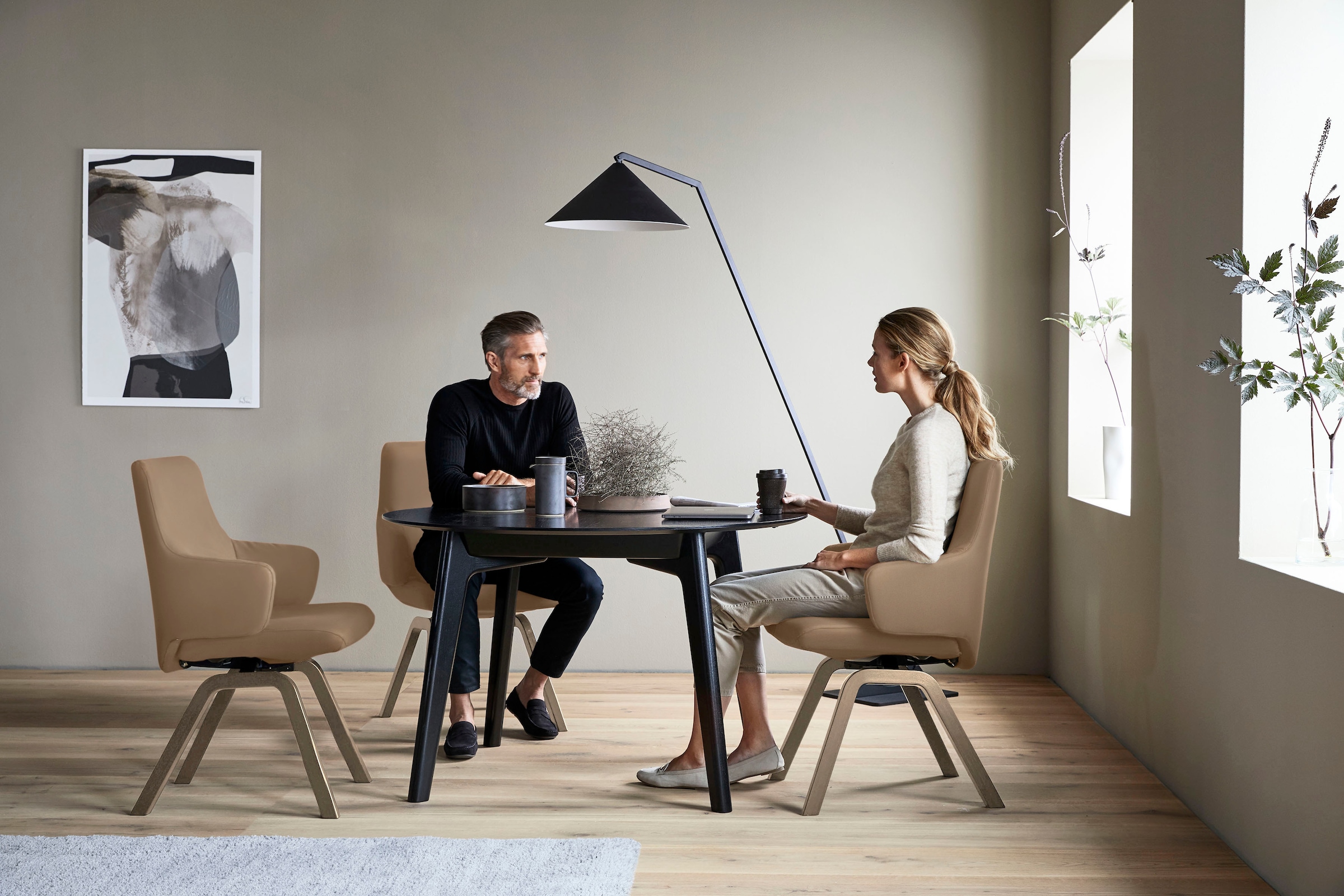 Stressless® Polsterstuhl »Laurel« () Low Back mit Armlehne, Größe L, mit schräggestellten Beinen in Eiche