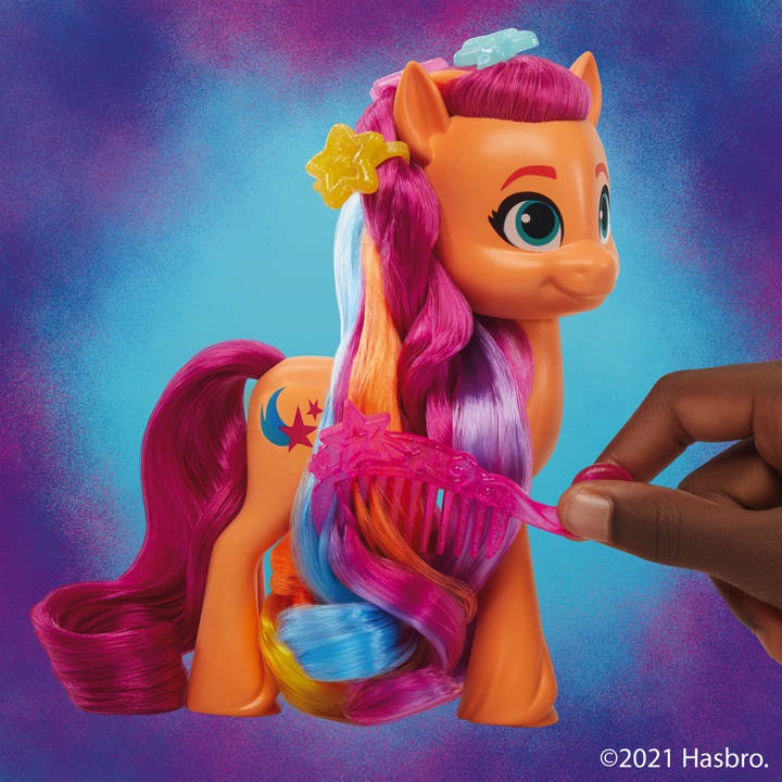 Hasbro Spielfigur »My Little Pony, A New Generation - Regenbogenmähne Sunny Starscout«, mit langen, pinkfarbenen Haaren und Sternschnuppen-Schönheitsfleck
