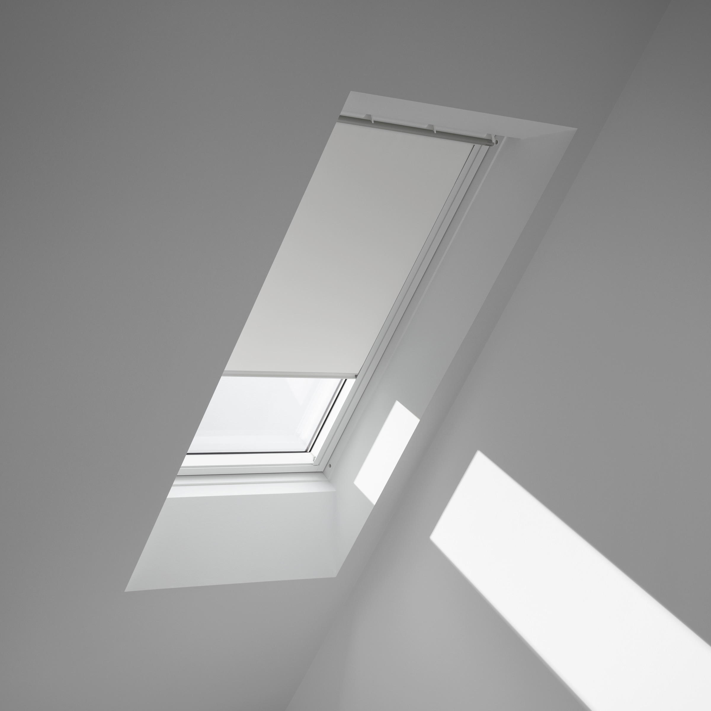 VELUX Verdunklungsrollo »DKL PK10 1025SWL«, verdunkelnd, Verdunkelung, ohne Bohren, in Führungsschienen, weiße Führungsschienen & Griffleiste