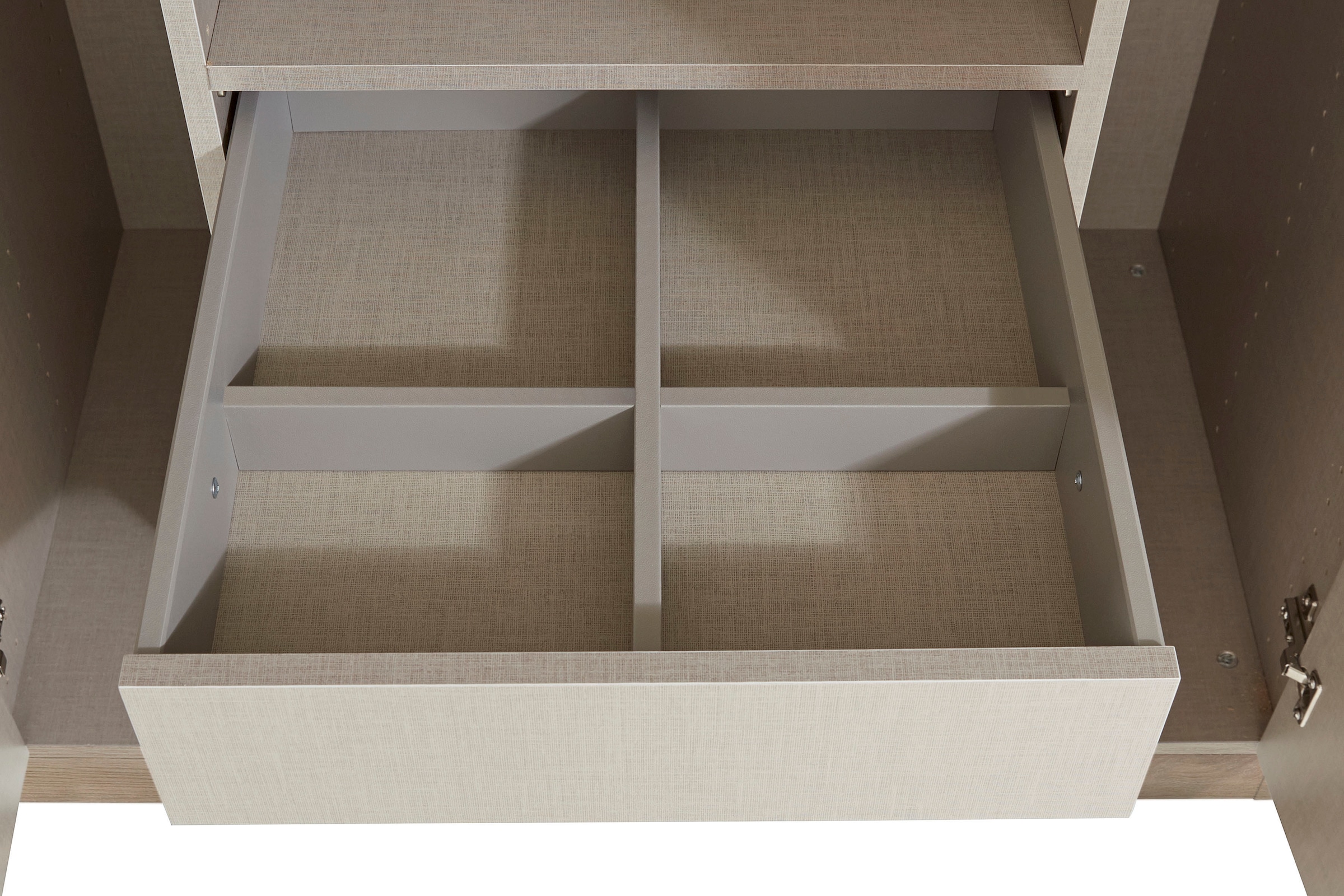 rauch Drehtürenschrank »Kleiderschrank Schrank Garderobe TOPSELLER OTELI inkl. Inneneinteilung«, mit 3 Innenschubladen extra Böden optional mit Spiegel MADE IN GERMANY