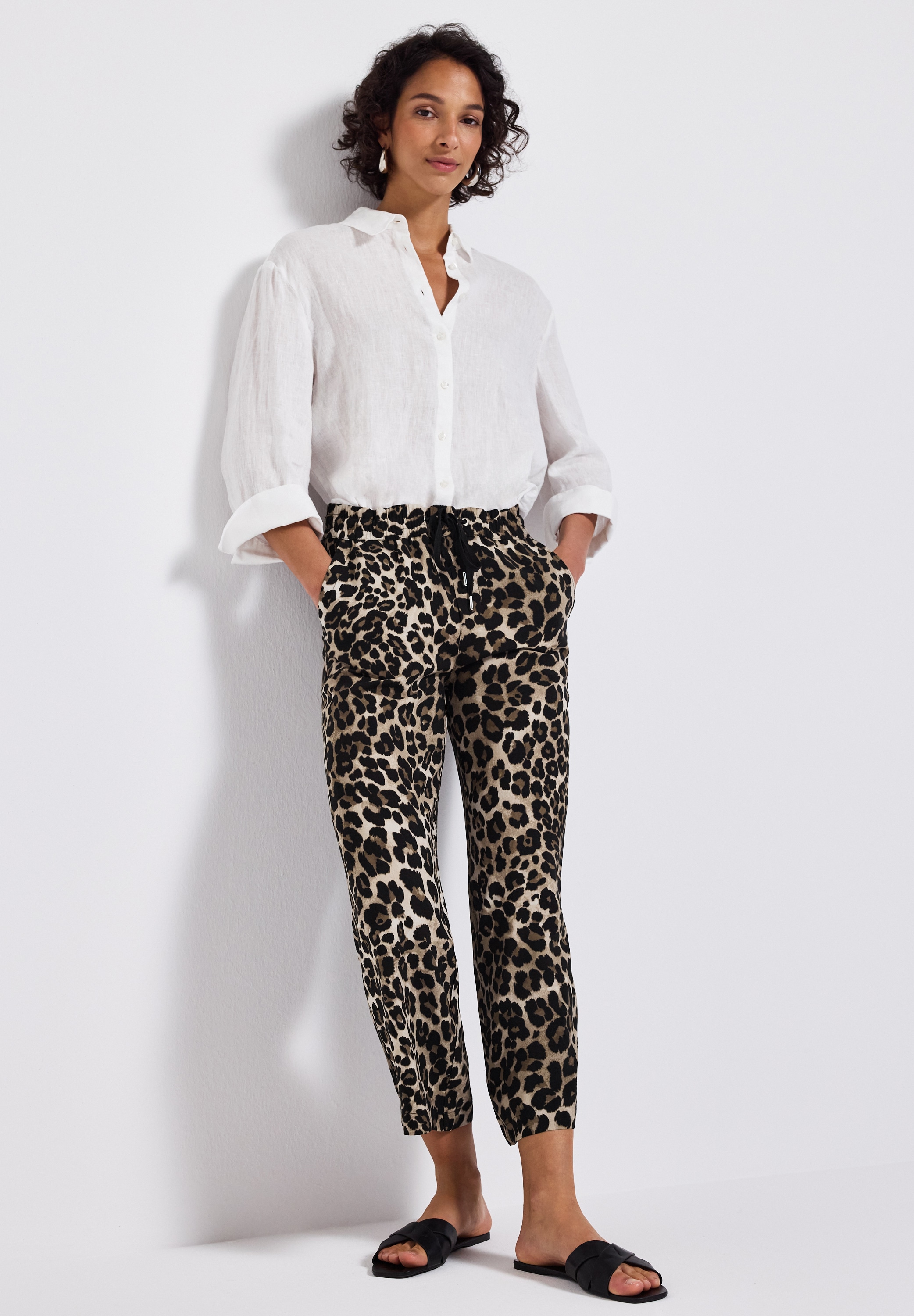 STREET ONE Stoffhose »Style Emee«  Sommerhose mit elastischem Bund und Tunnelzug, mit grafischem Muster