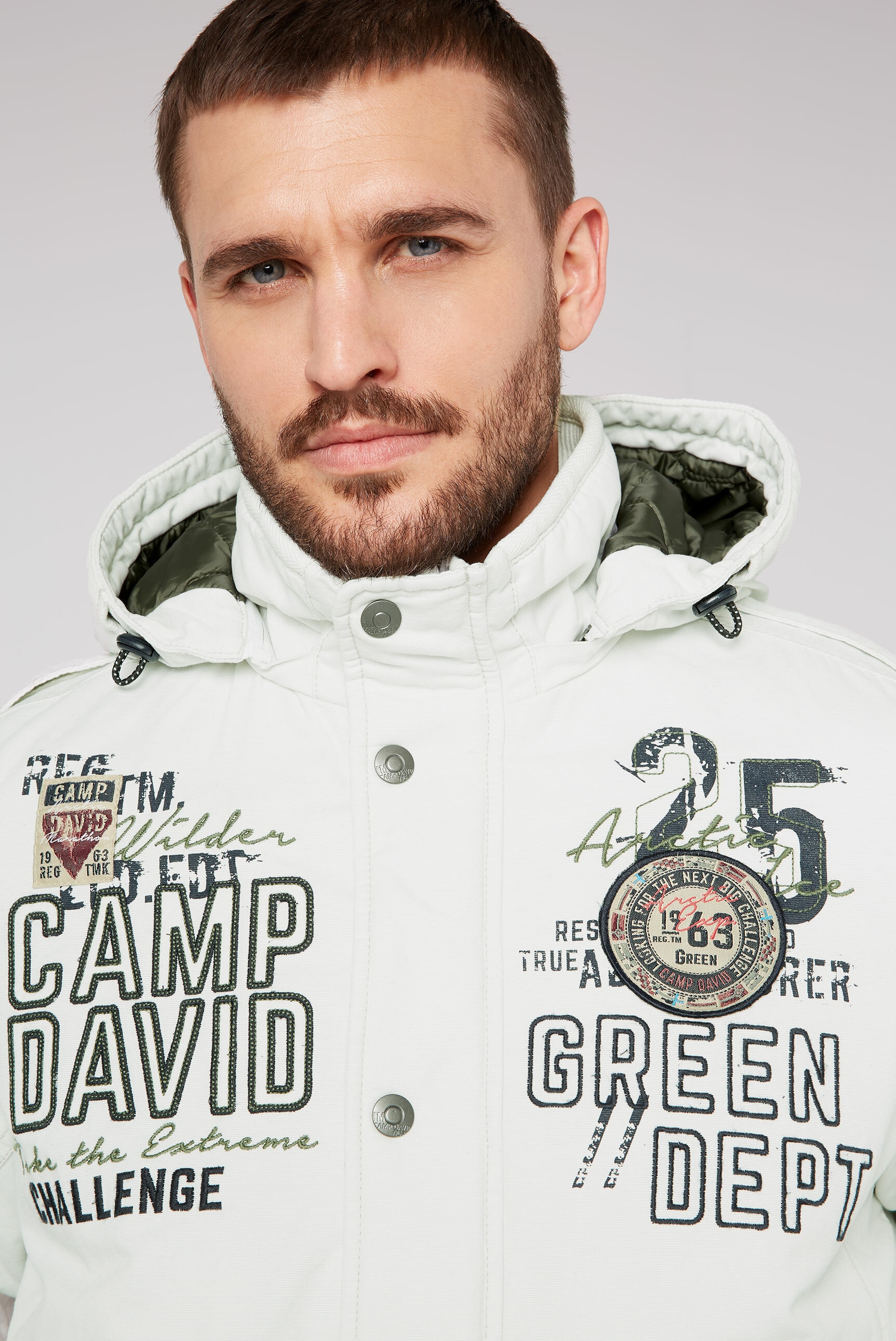 CAMP DAVID Winterjacke, mit Kapuze, mit verstellbaren Druckknopfriegeln am Saum