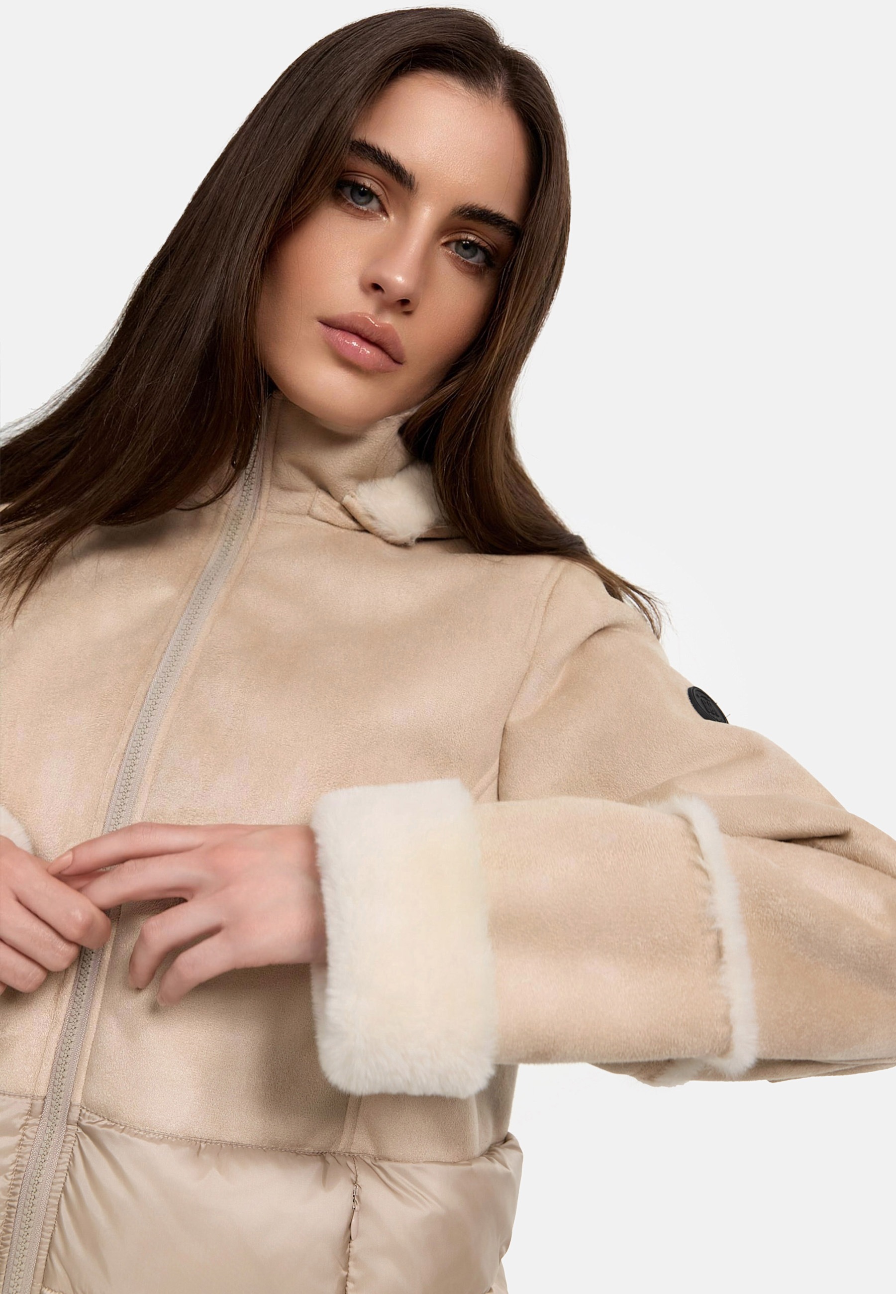 MANISA Kurzjacke, mit Kapuze, mit Teddyfell-Kapuze