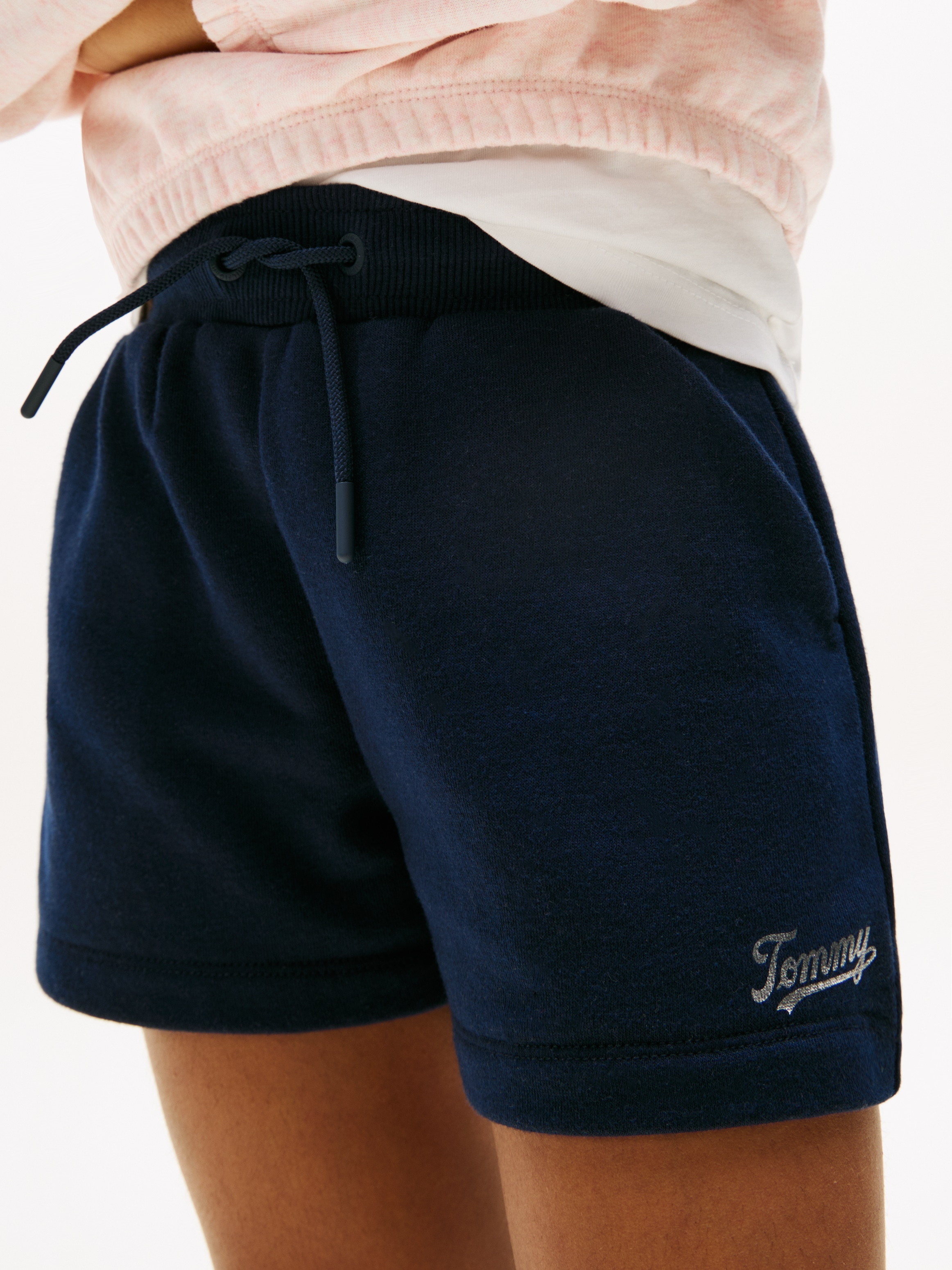 Tommy Hilfiger Sweatshorts »TOMMY SCRIPT SWEATSHORT«, für Kinder bis 16 Jahre, glänzender Logo-Schriftzug