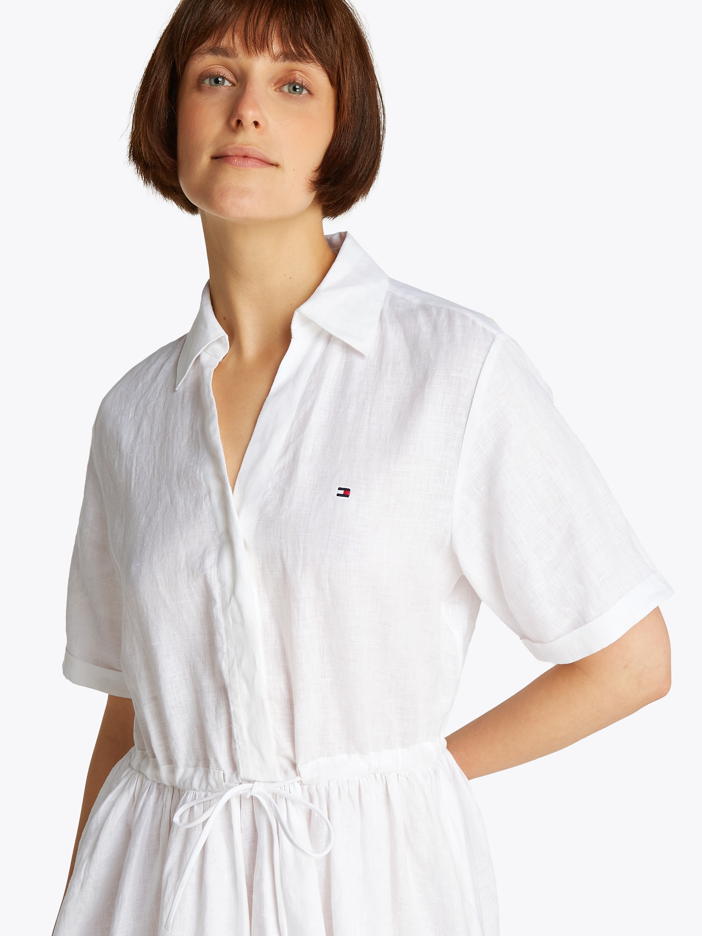 Tommy Hilfiger Hemdblusenkleid »ESS LINEN S/S SHORT DRESS«, mit Tunnelzug in der Taille, mit Rückenfalte,kühlendes Premium Leinen