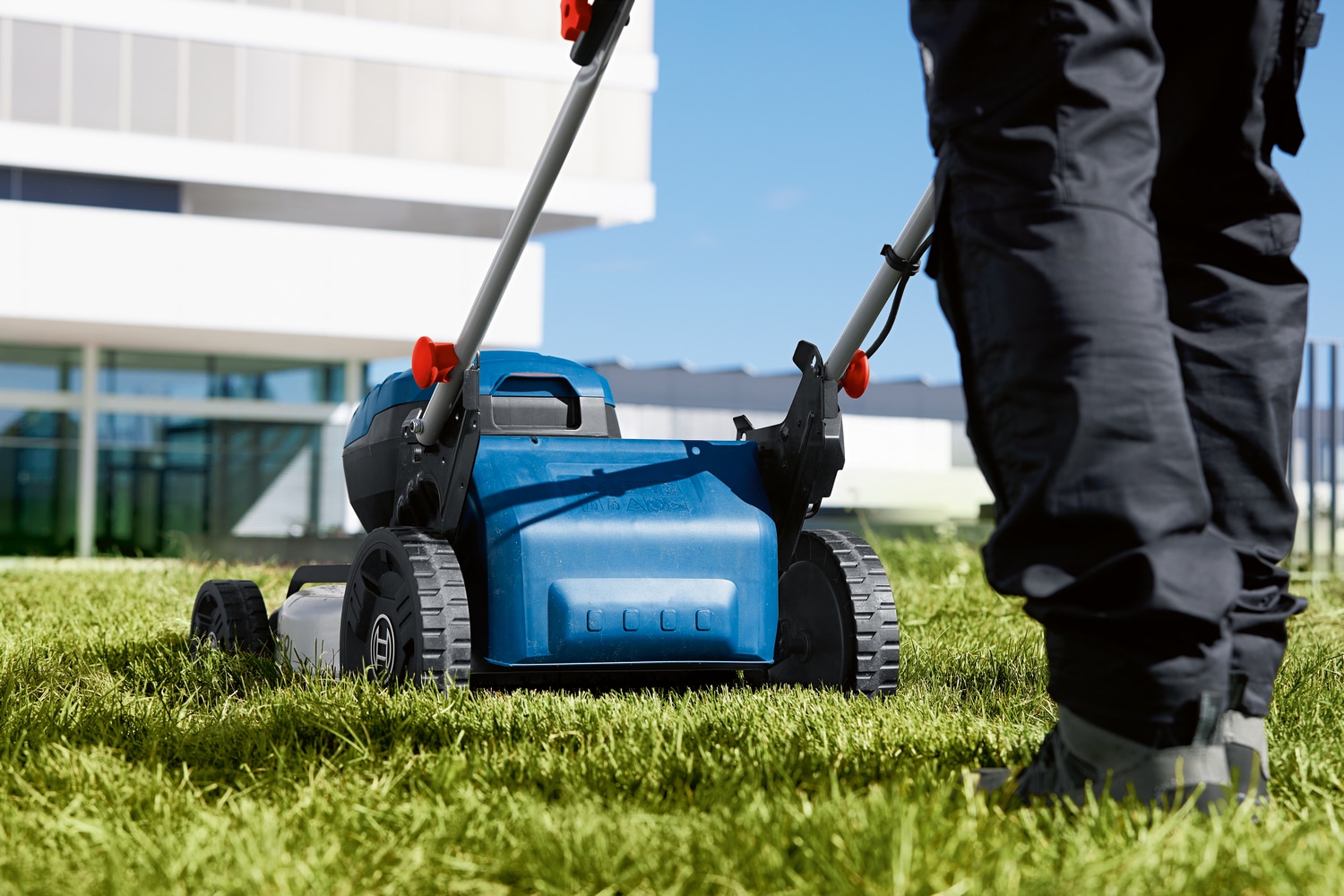 Bosch Professional Akkurasenmäher »»GRA 18V2-46««, ohne Akku, ohne Ladegerät