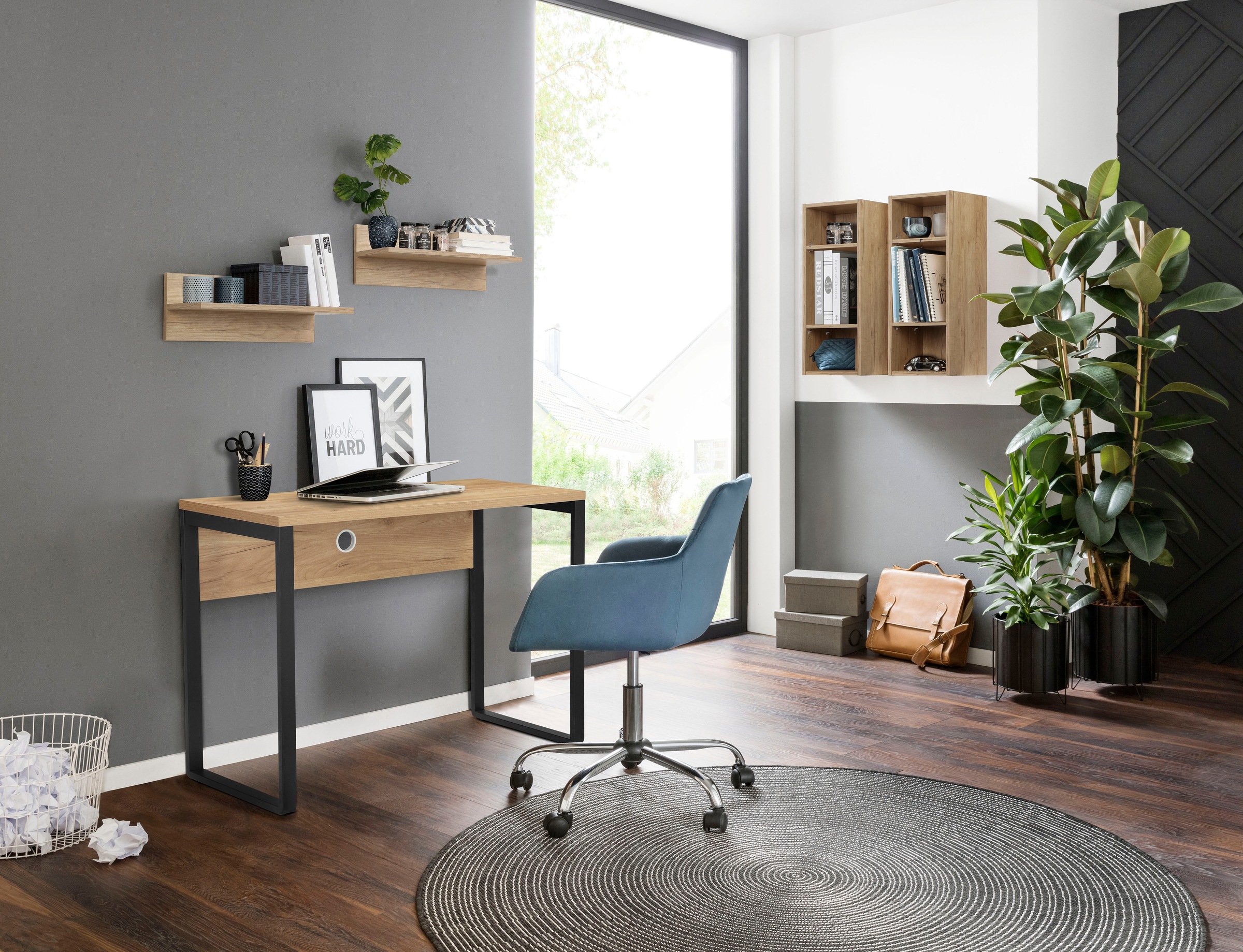 Places of Style Schreibtisch »Moid«, Computertisch, Kabeldurchlass, Metallk günstig online kaufen