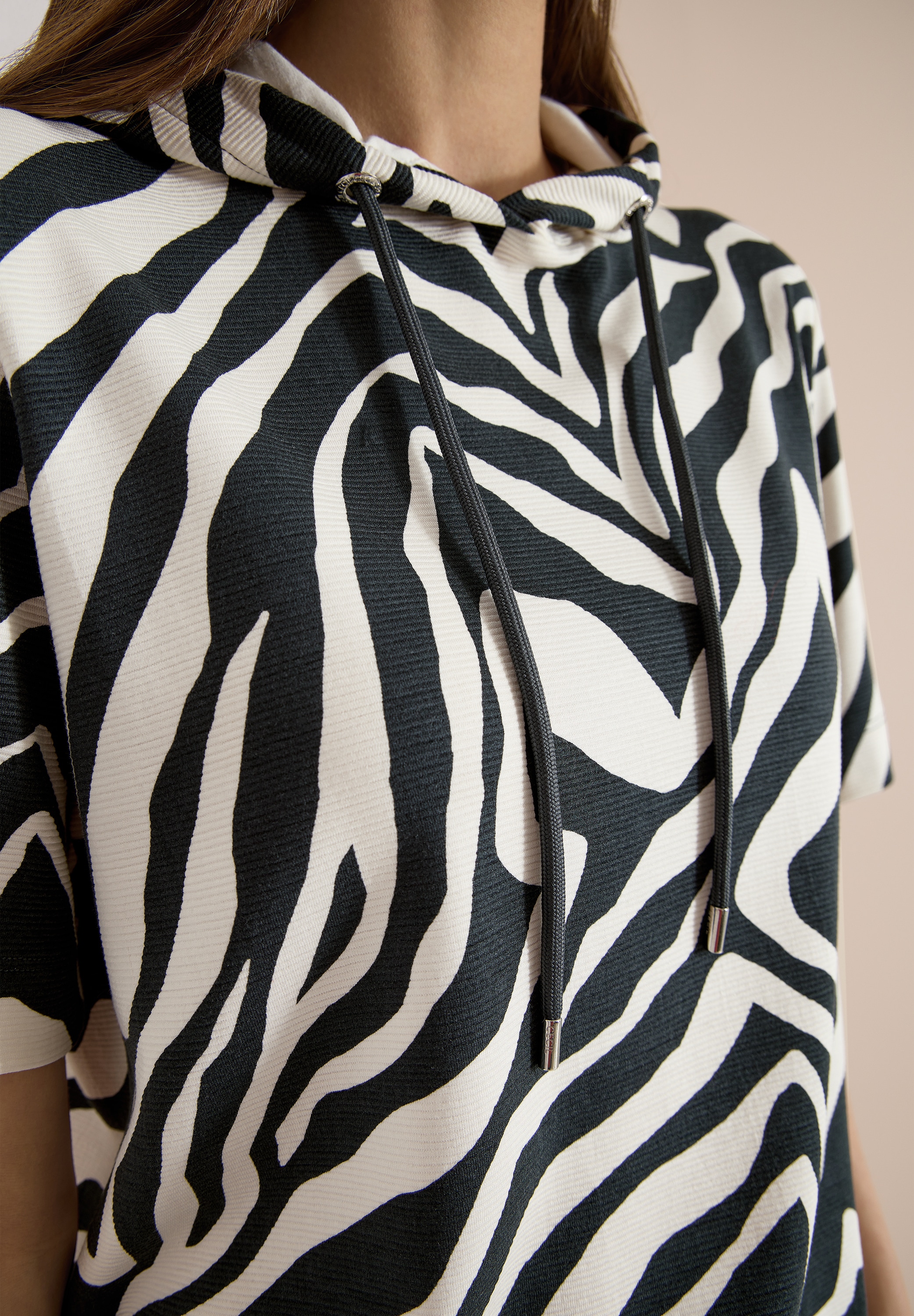 Cecil Kapuzensweatshirt , Kurzarm-Shirt mit Kapuze und Zebraprint
