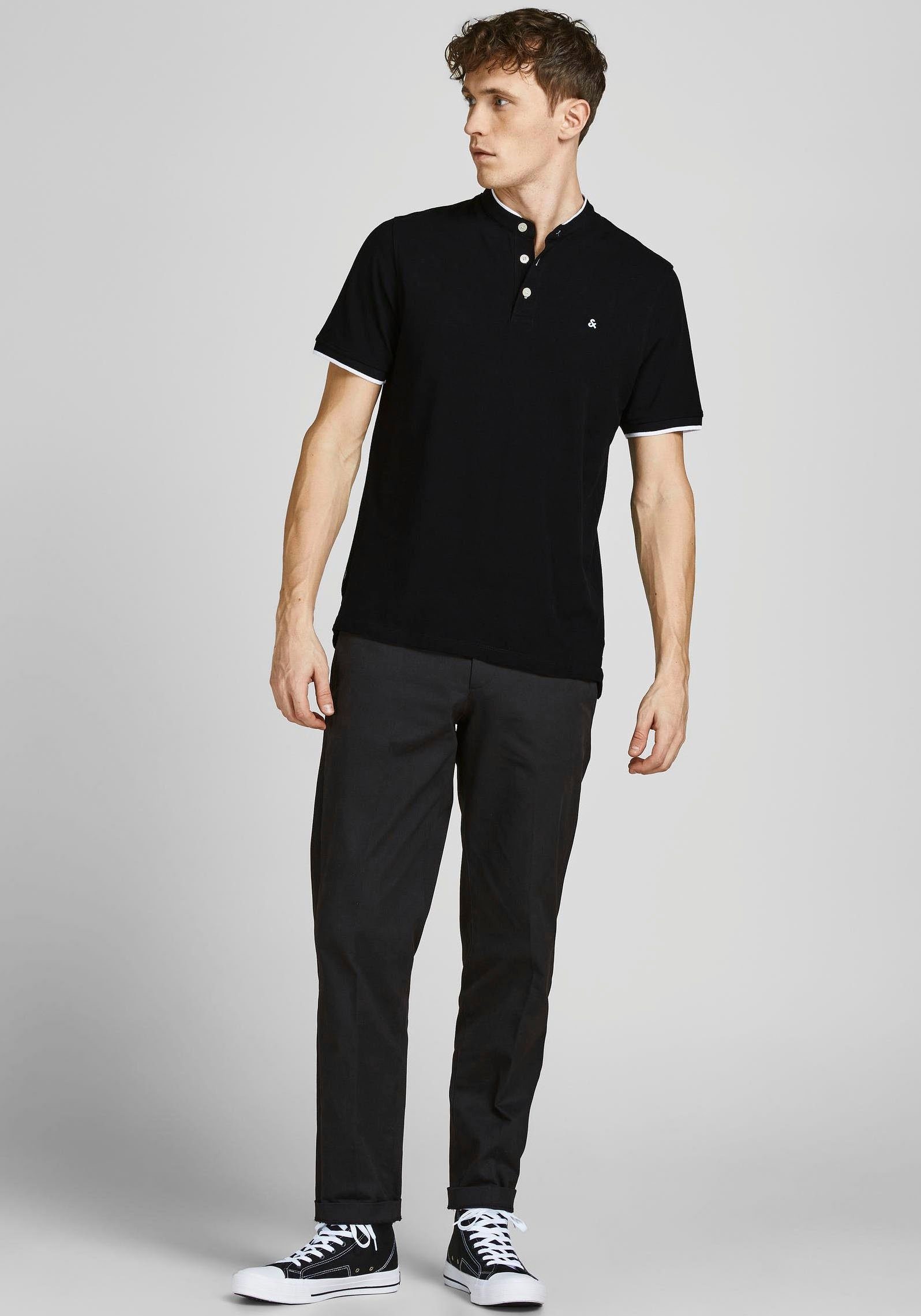 Jack & Jones Kurzarmshirt »PAULOS MAO POLO«, mit kontrastfarbiger Kante am schmalen Stehkragen und am Ärmelsaum