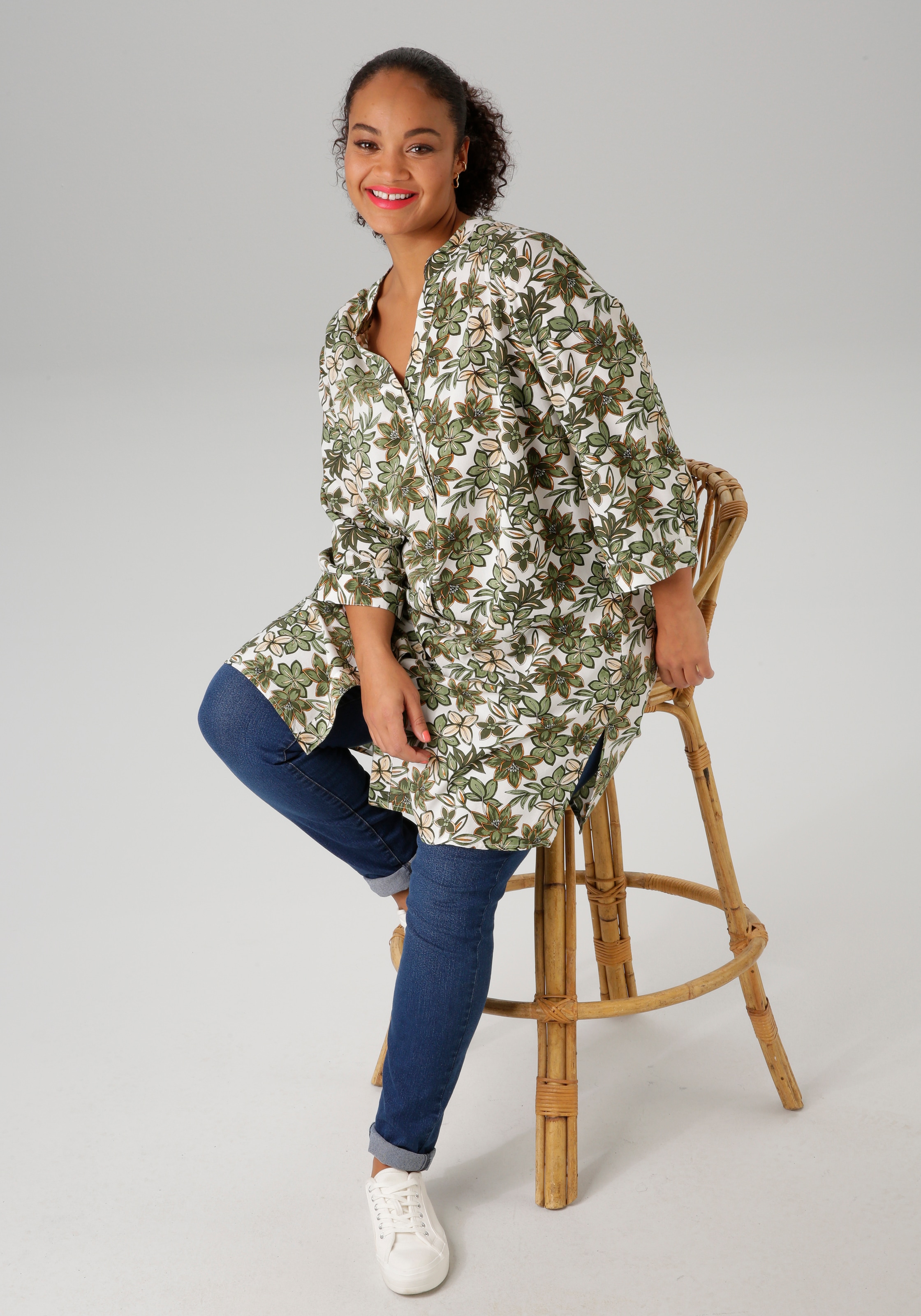 Aniston PLUS Longbluse, mit farbharmonischen Blumen bedruckt