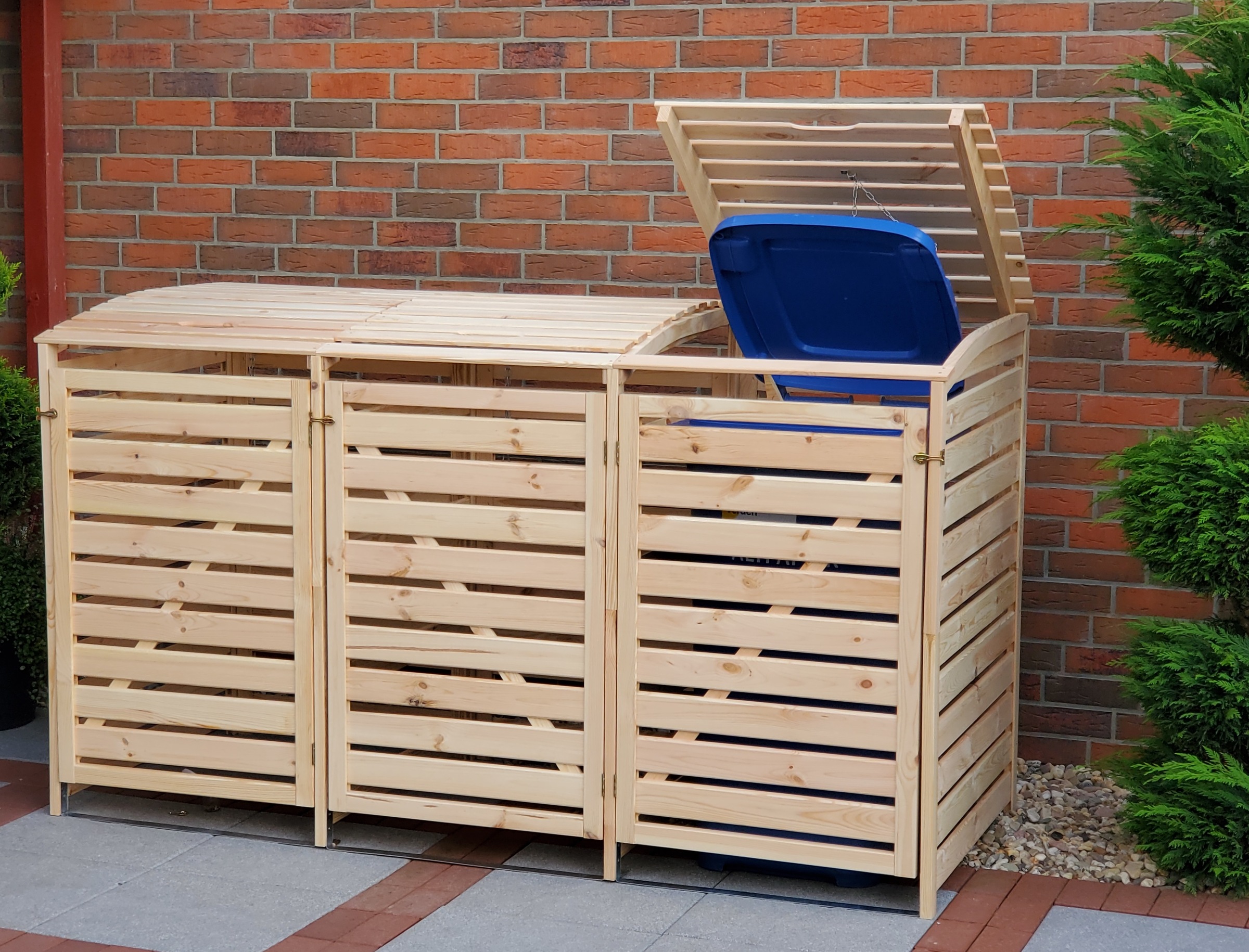promadino Mülltonnenbox »Vario III«, für 3 Tonnen, robust aus ökologisch, zertifiziertem Kiefernholz