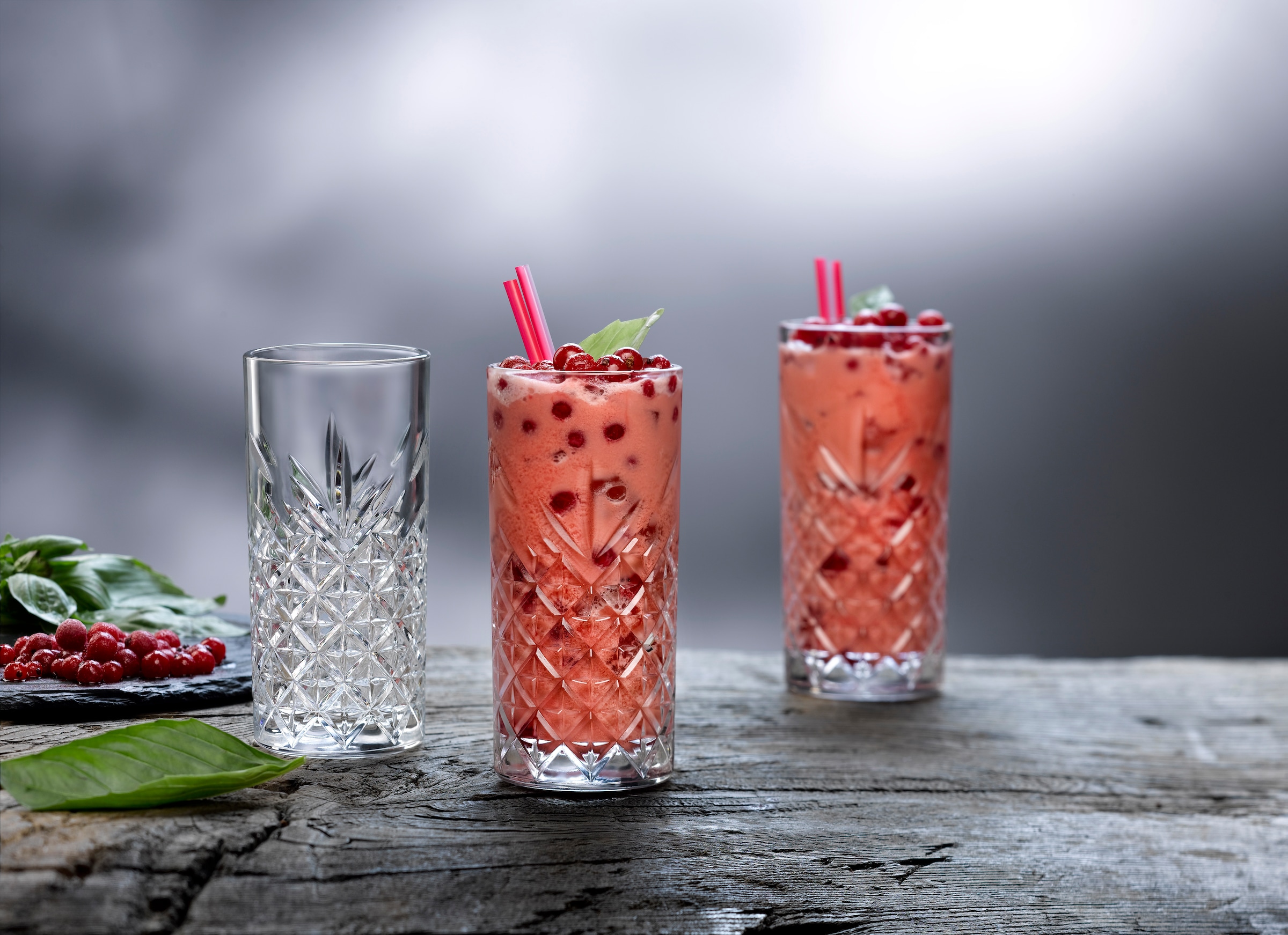 Pasabahce Longdrinkglas »Becher Timeless, 29,5 cl, 4 Stück«, (Set, 4 tlg.), Strukturglas, spülmaschinengeeignet