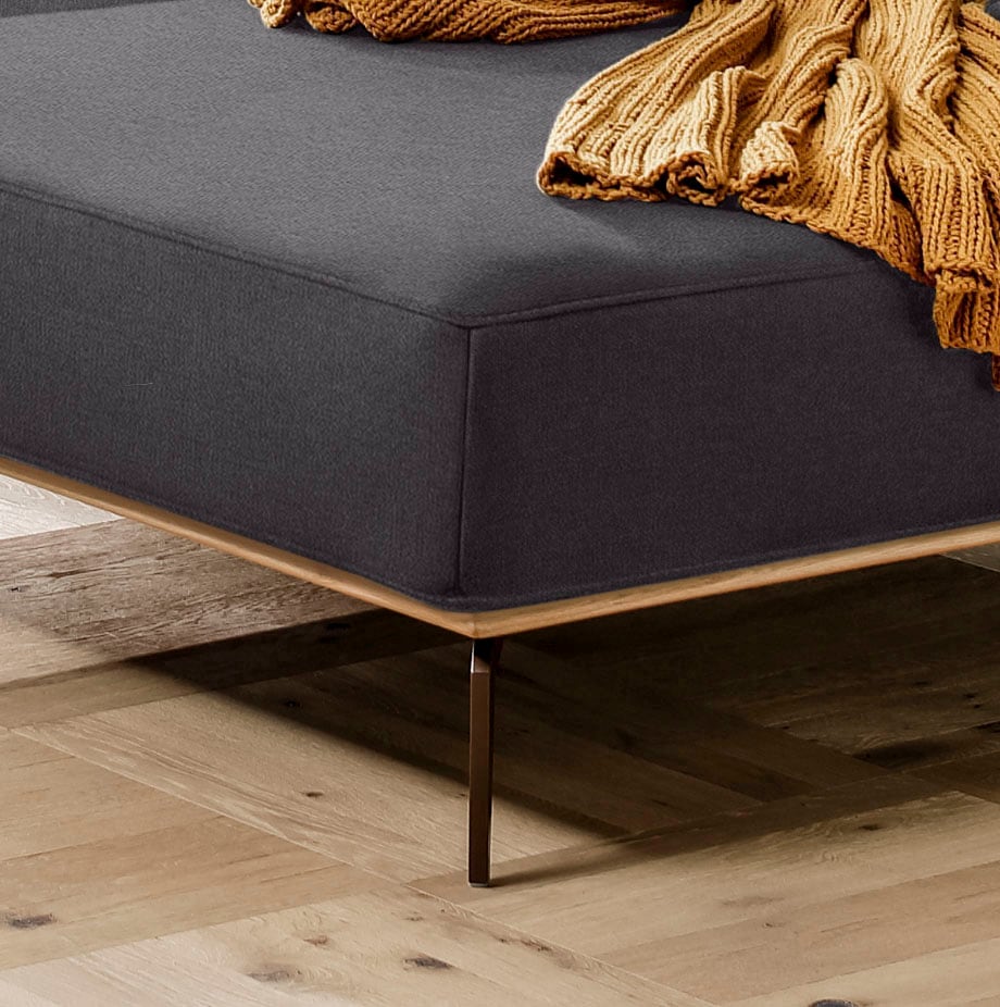 W.SCHILLIG Ecksofa »run, Designsofa mit tollem Sitzkomfort, bequem, L-Form«, mit Holzsockel, Füße in Bronze pulverbeschichtet, Breite 319 cm