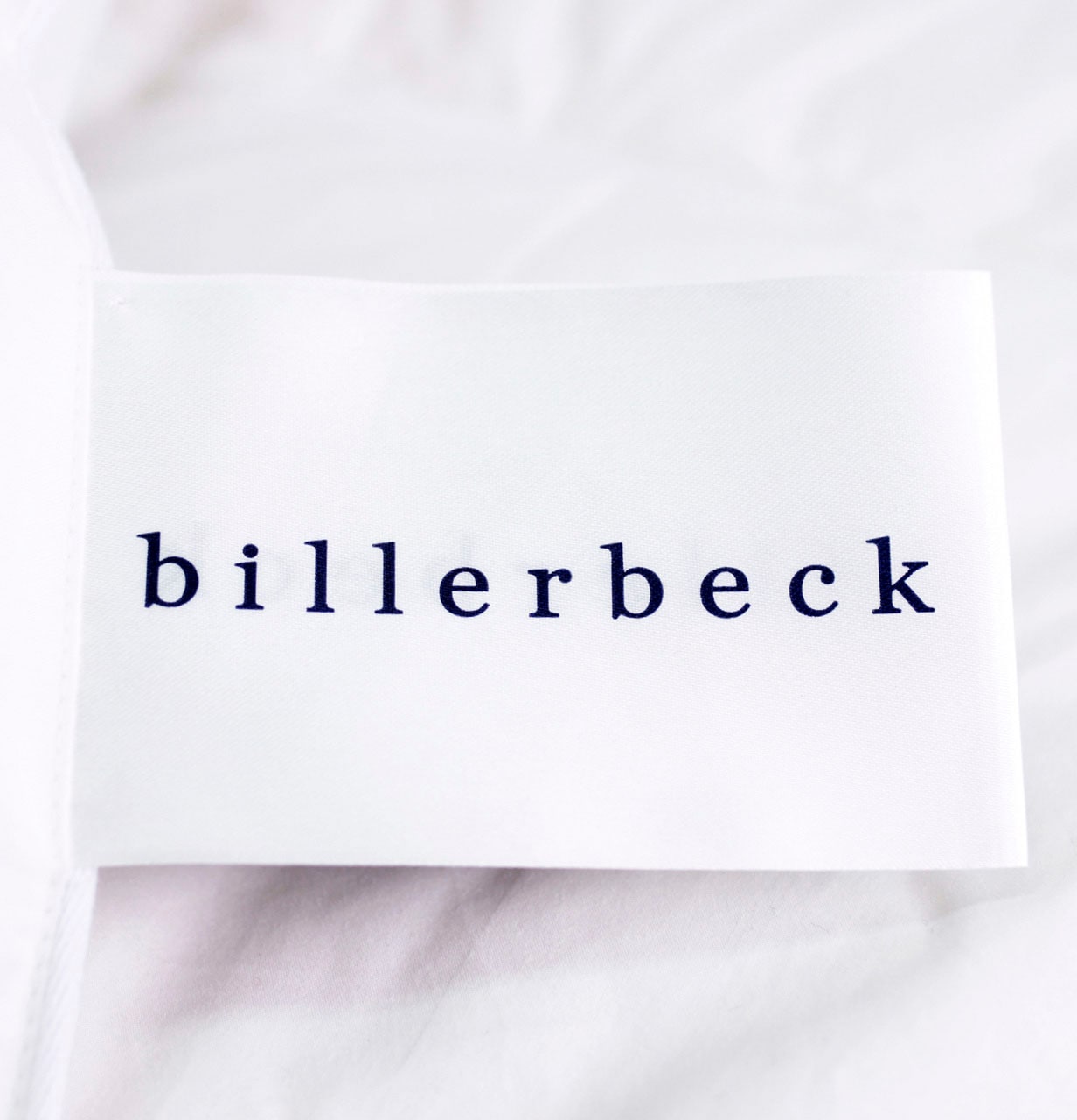 billerbeck Microfaserbettdecke »Pamina Uno, Bettdecke in 135x200 cm, 155x220 cm, Sommer, Winter«, normal, Füllung Polyester Hohlfaser, Bezug samtweiches Microfaser-Gewebe, (1 St.), Kuschelige Microfaserdecke