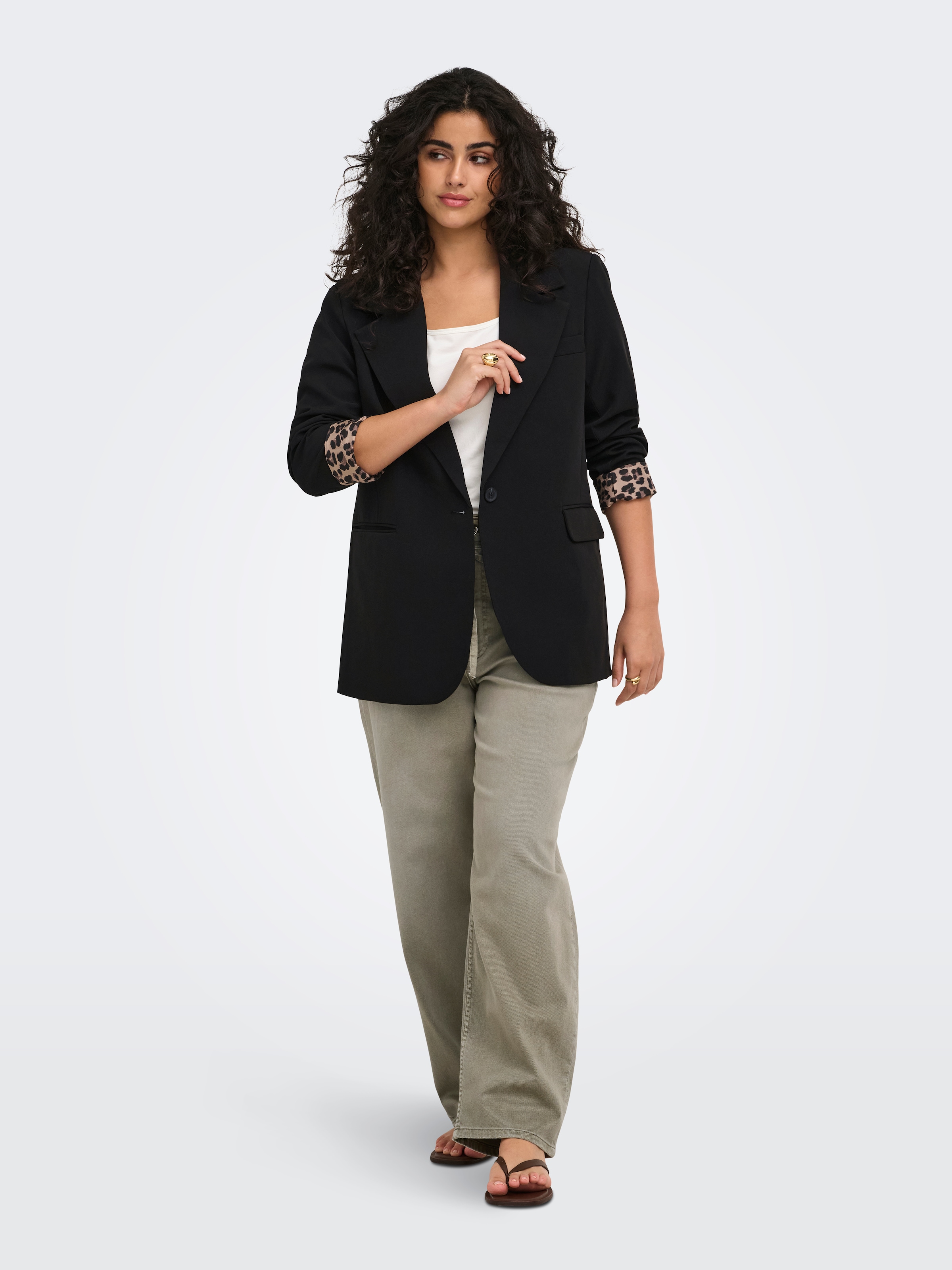 ONLY CARMAKOMA Kurzblazer »CARLANA-BERRY L/S REG BLAZER TLR« Kunstfaser