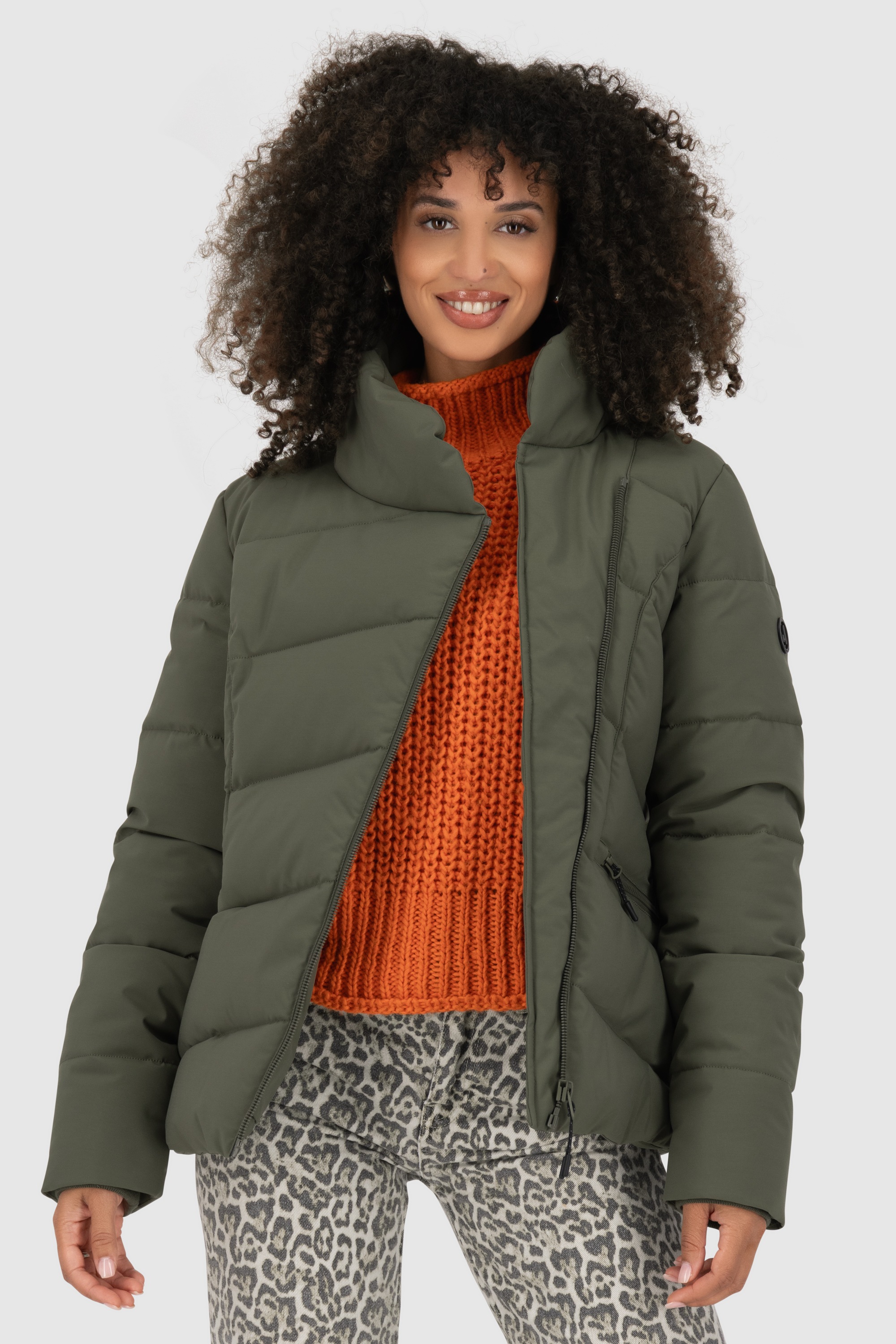 Alife & Kickin Winterjacke »Damen NellAK A«, ohne Kapuze, Figurbetont mit schrägem Reißverschluss und hohem gefütterten Kragen