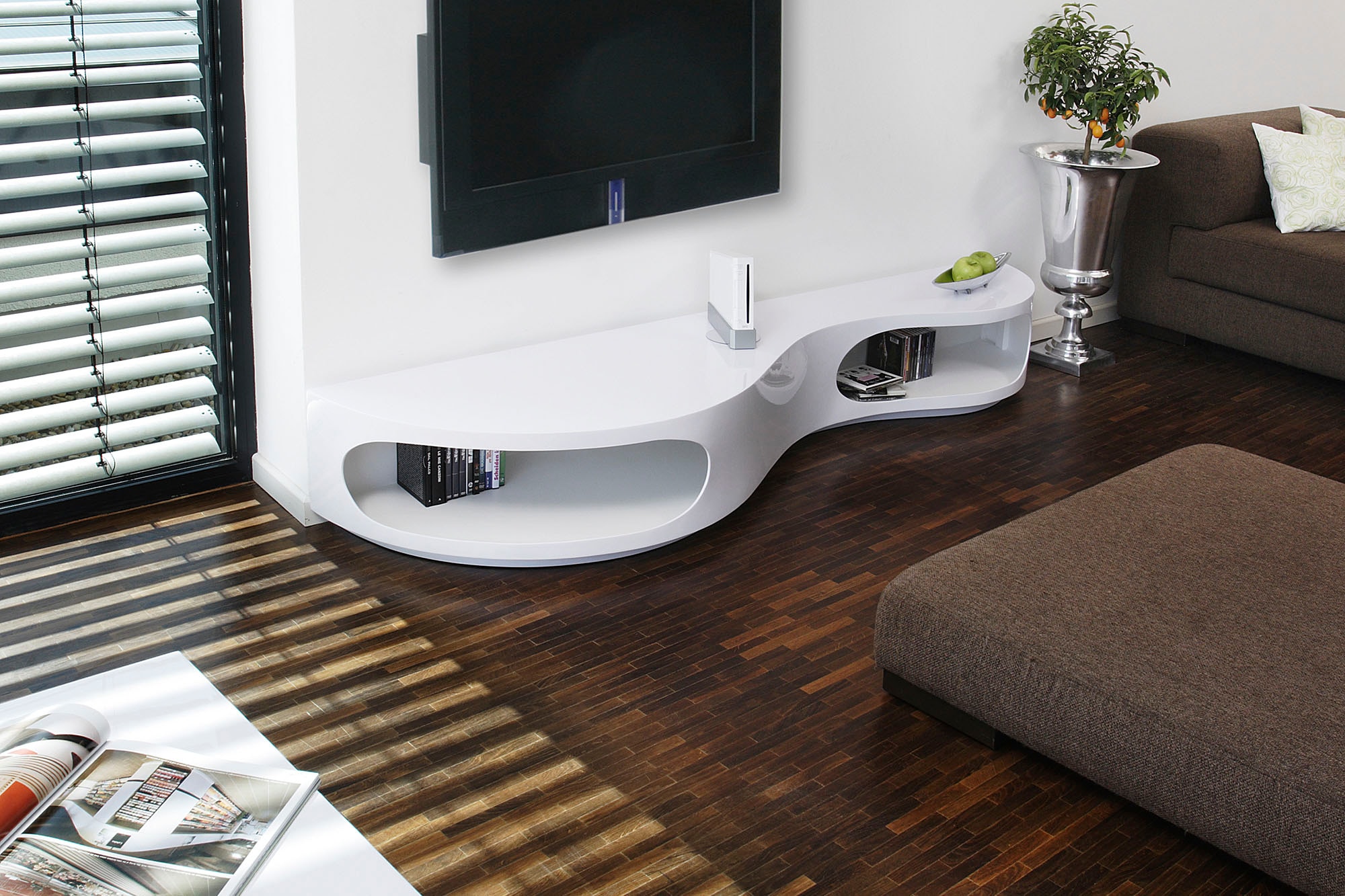 SalesFever Lowboard »Slow Design TV-Kommode für stilvolles Wohnen« Kommode günstig online kaufen