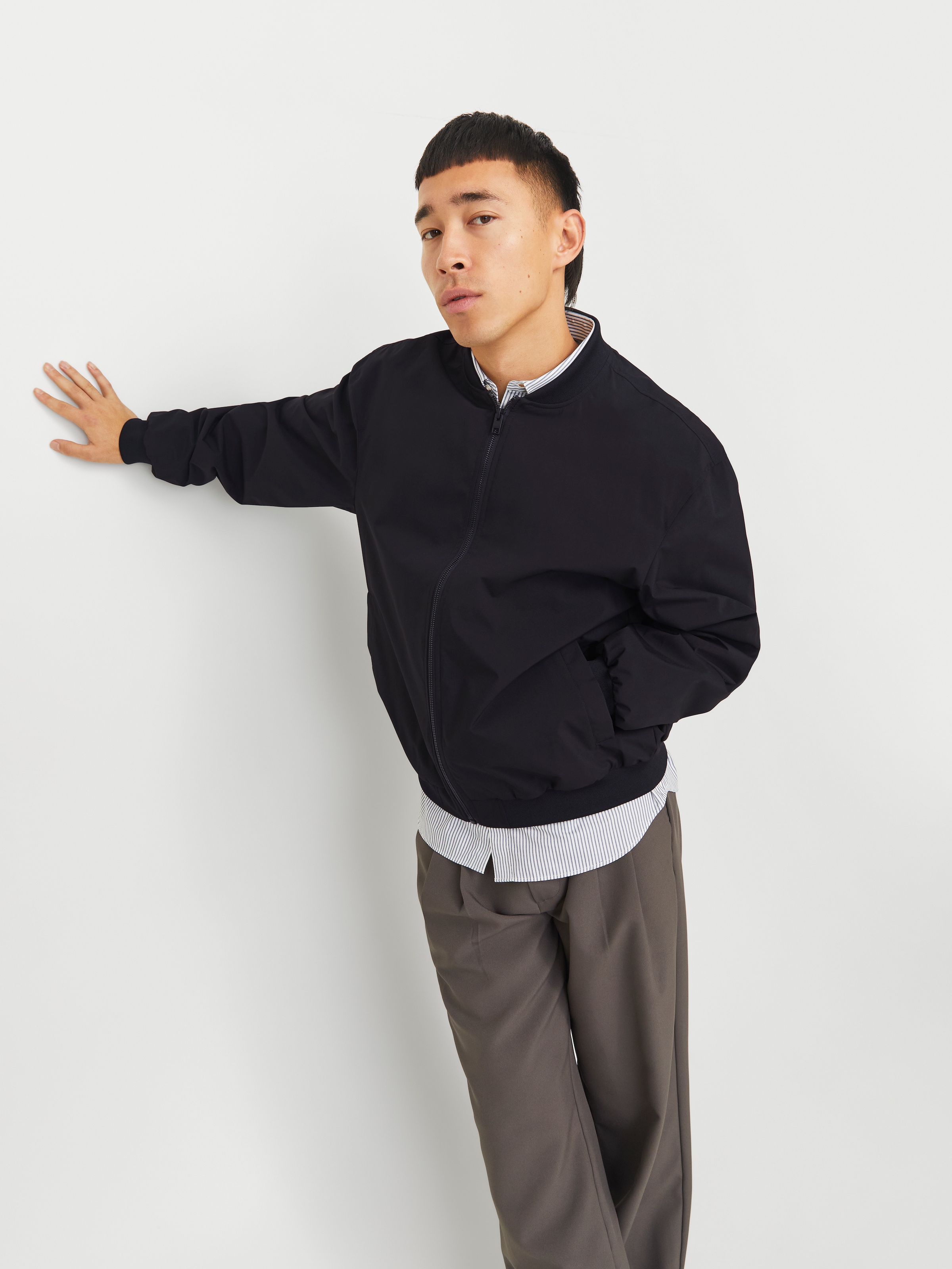 Jack & Jones Bomberjacke »JJECHARGE BOMBER JACKET NOOS«, ohne Kapuze, mit Rippbündchen