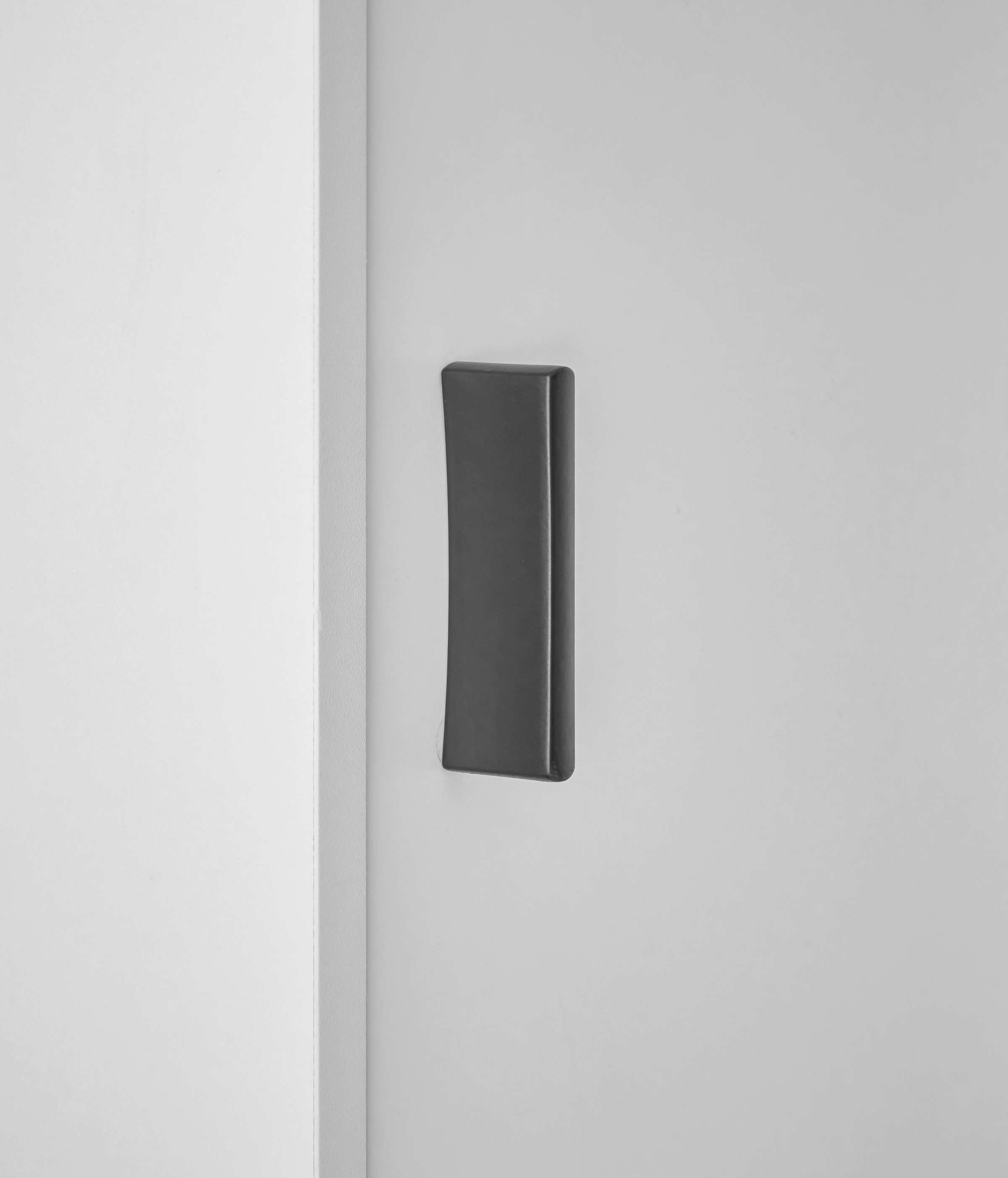 INOSIGN Wohnwand »HUDSON«, (Set, 4 St.), mit moderner Rillenoptik, Griffe aus Metall (Schwarz), Breite 243 cm