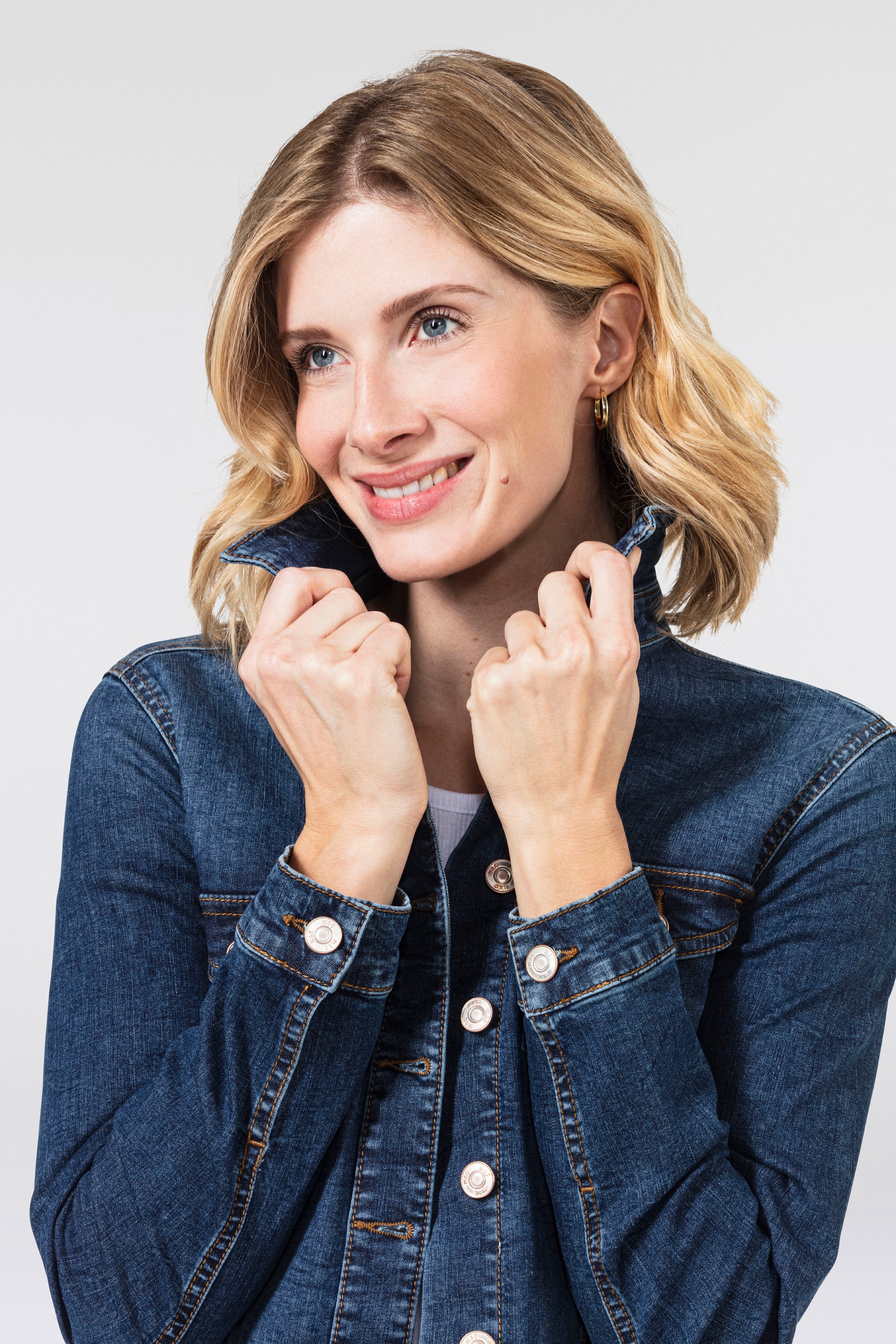 MAC Jeansjacke »RICH JACKET«, aus leichter, sommerlicher Denim-Qualität mit hohem Baumwoll-Anteil