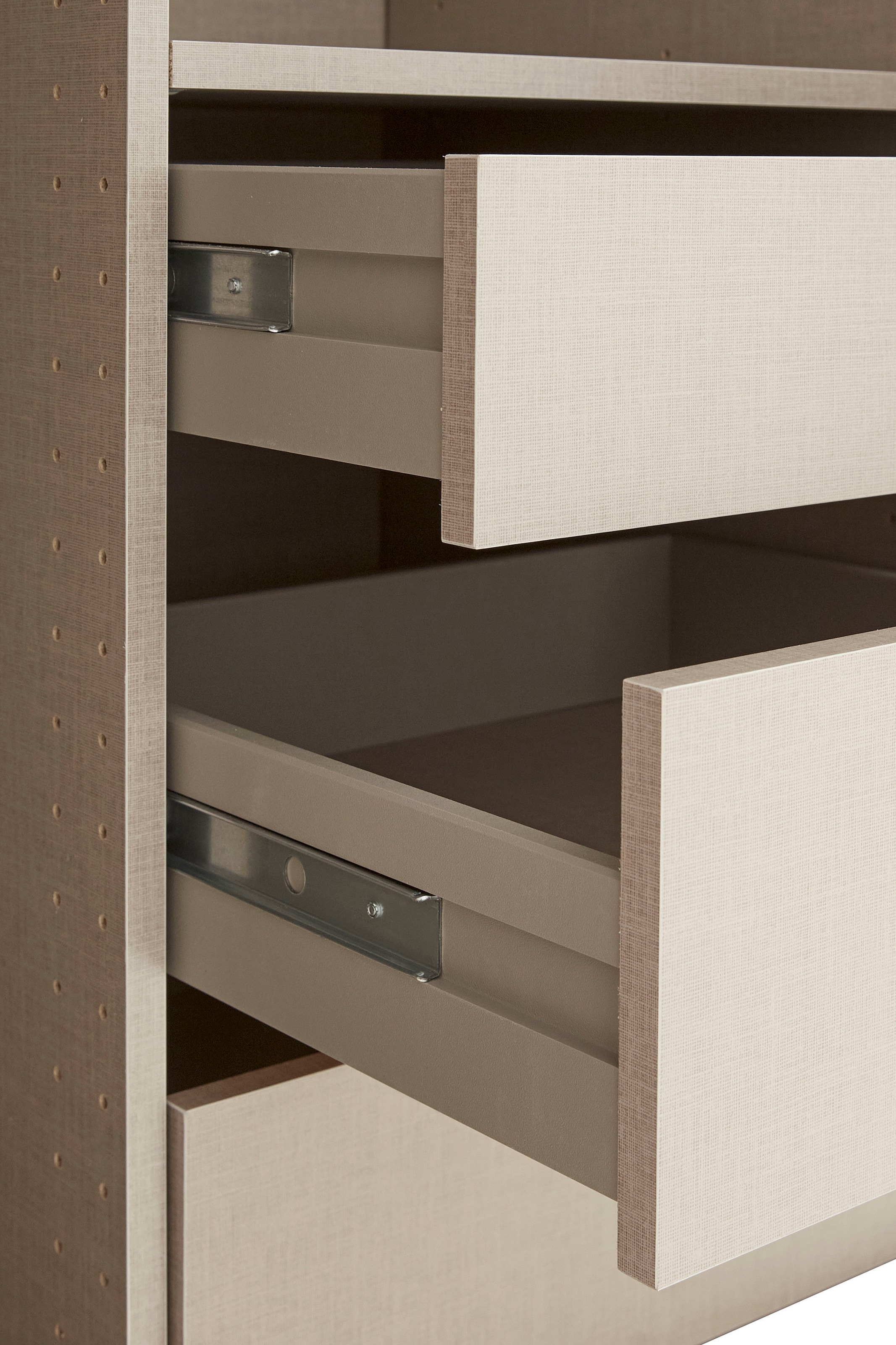 rauch Drehtürenschrank »Kleiderschrank Schrank Garderobe TOPSELLER OTELI inkl. Inneneinteilung«, mit 3 Innenschubladen extra Böden optional mit Spiegel MADE IN GERMANY