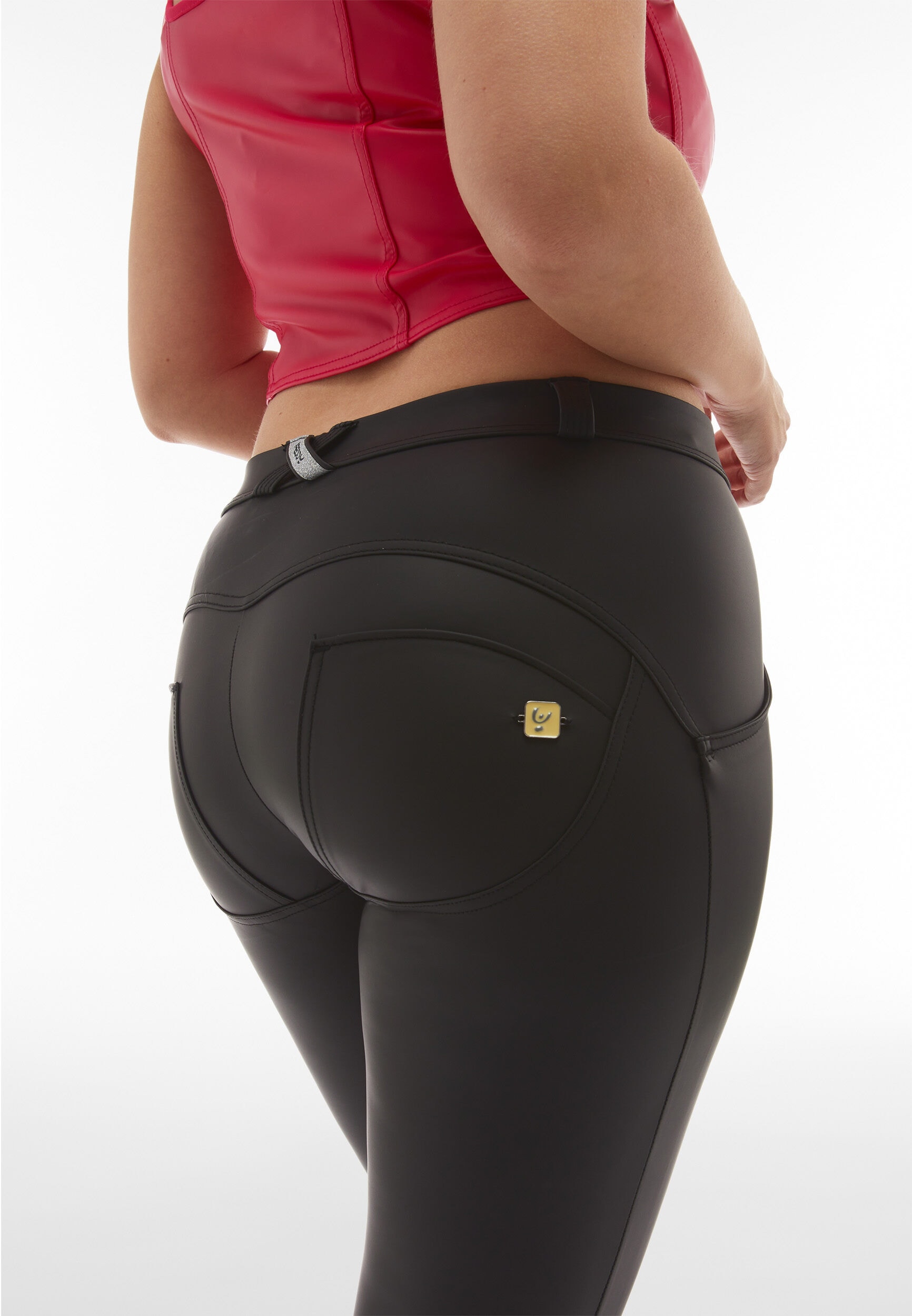Freddy 7/8-Hose »WRUP REGULAR SUPERSKINNY 7/8«, mit Push up-Effekt, aus Lederimititat